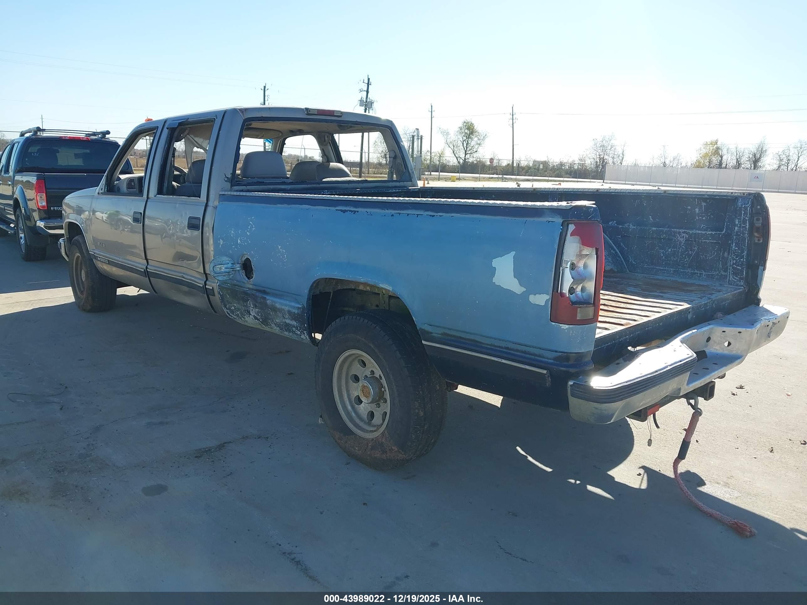 CHEVROLET C3500 image 3