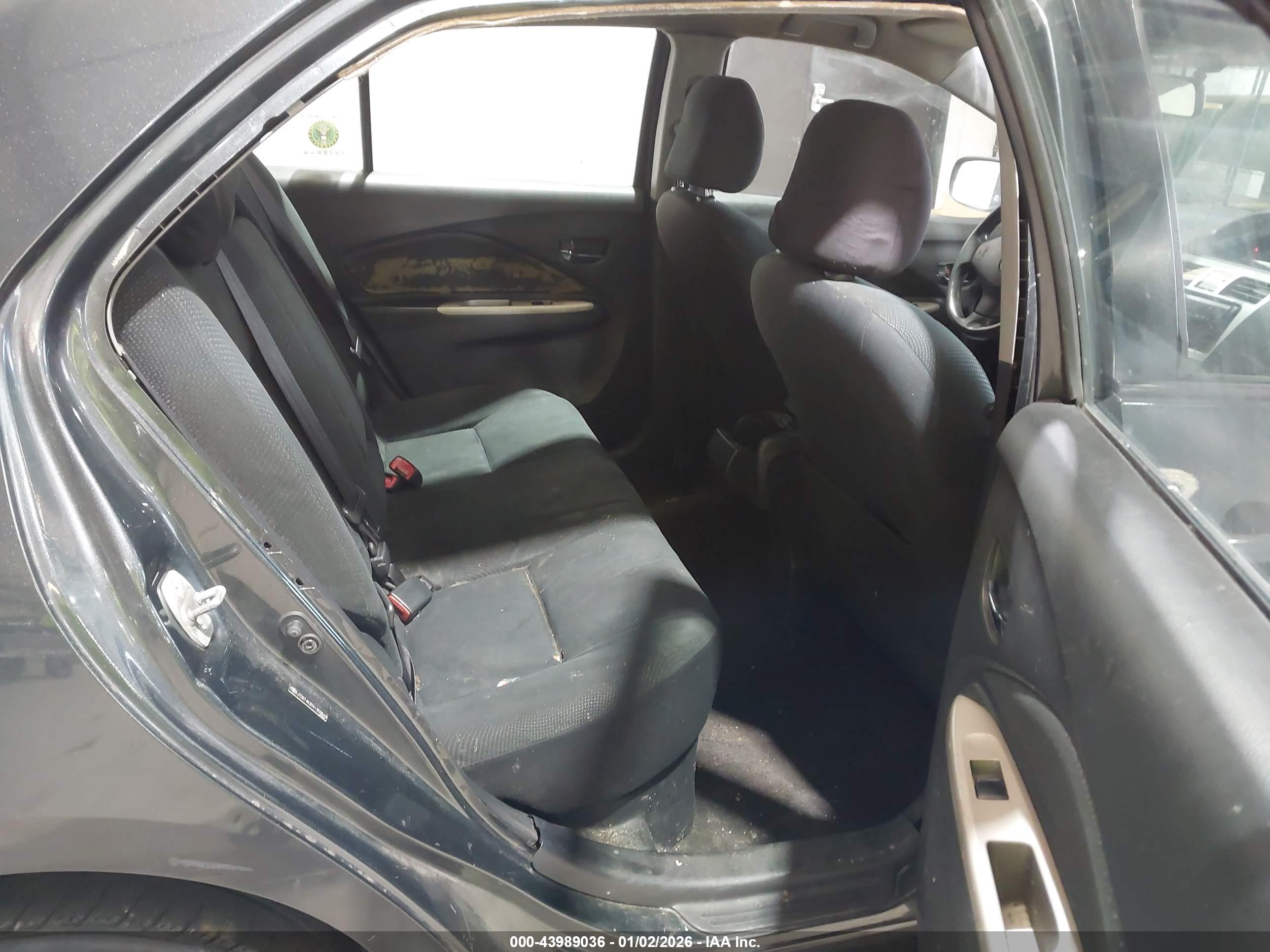 TOYOTA YARIS image 8
