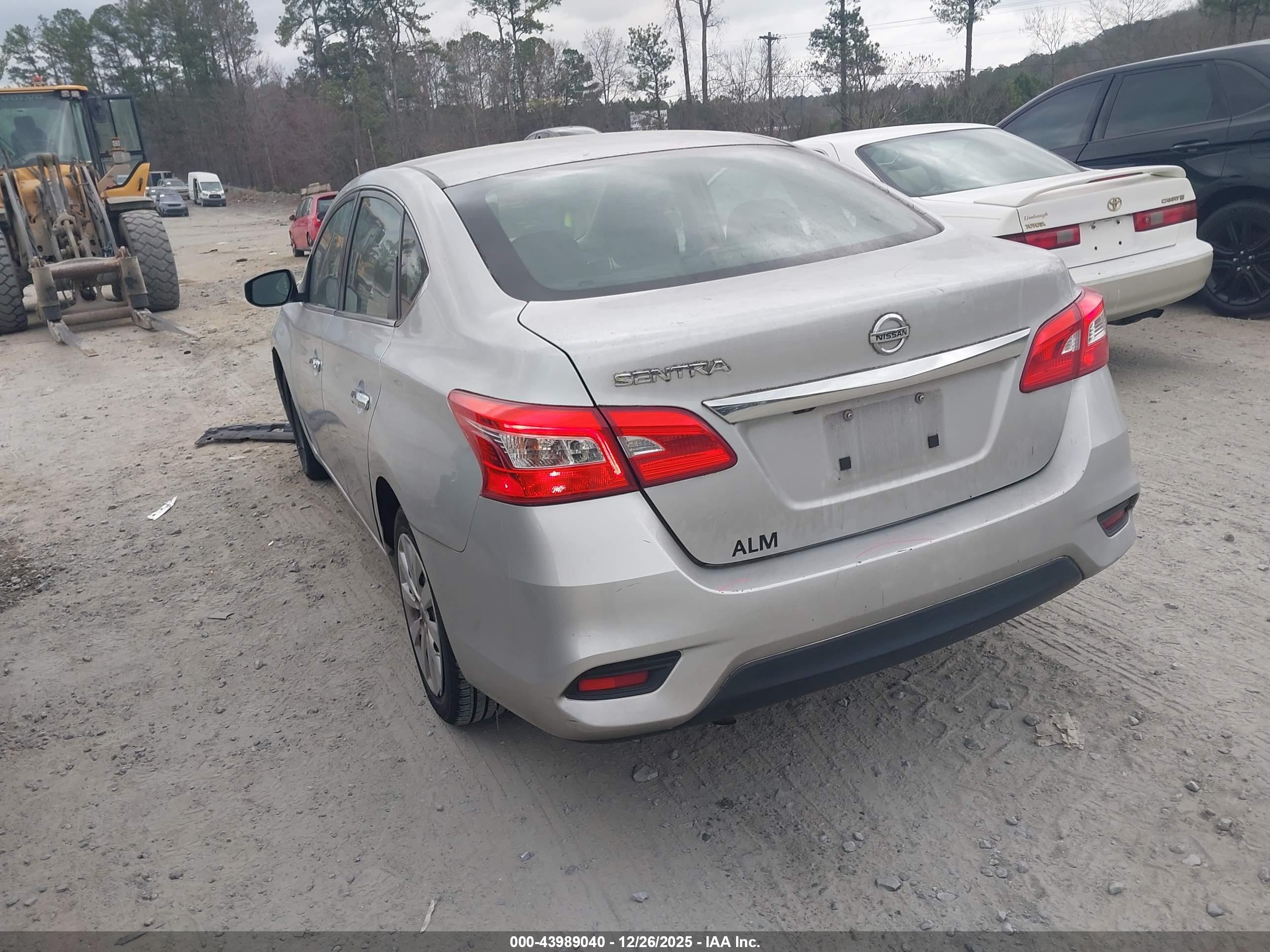NISSAN SENTRA image 3