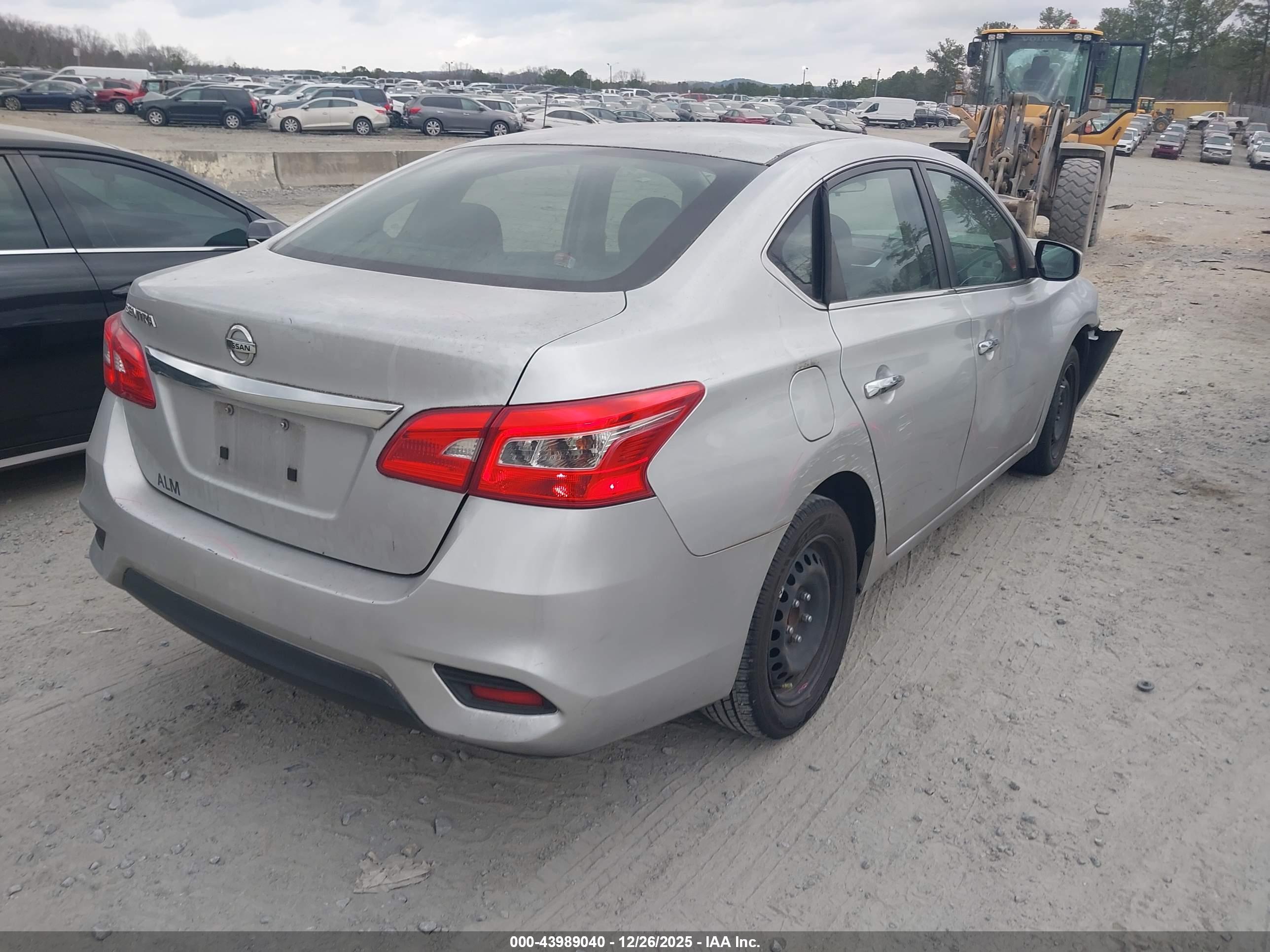 NISSAN SENTRA image 4
