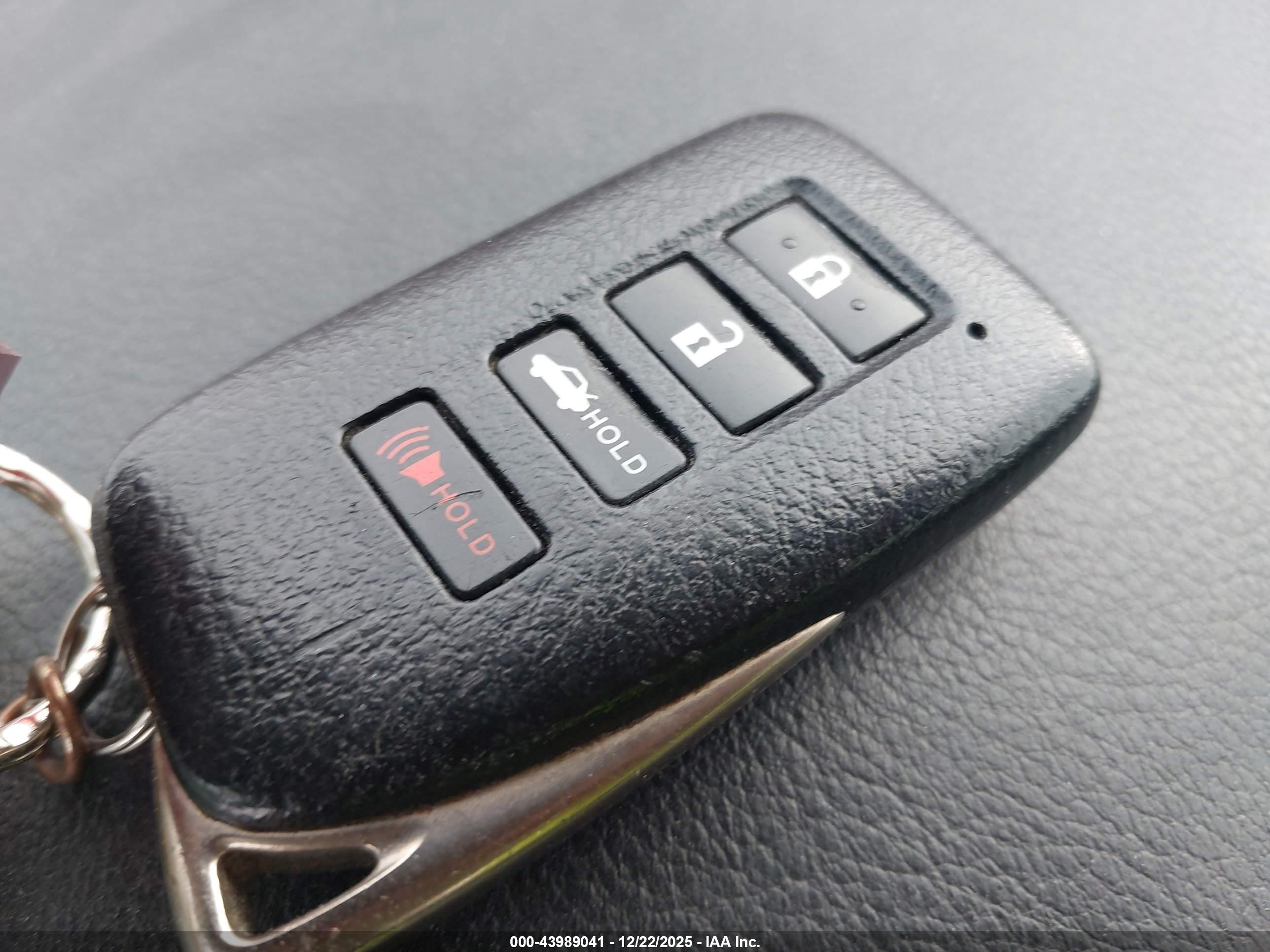 LEXUS GS image 11