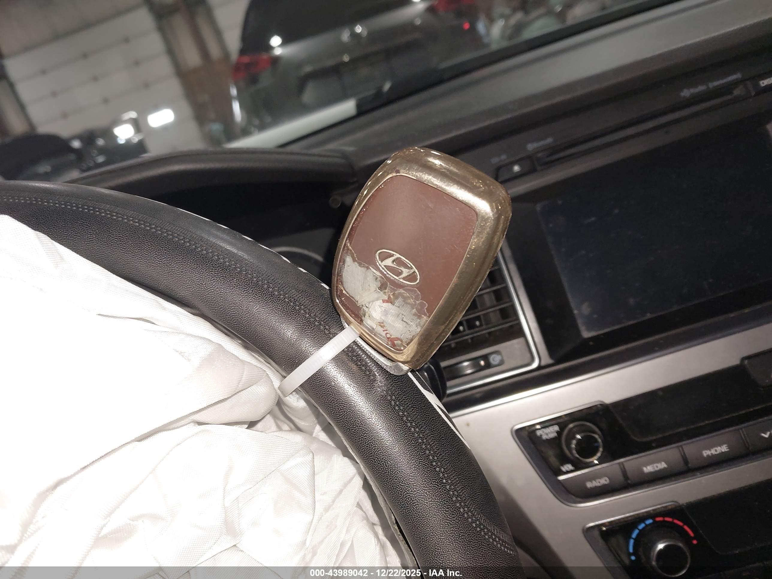 HYUNDAI SONATA image 11
