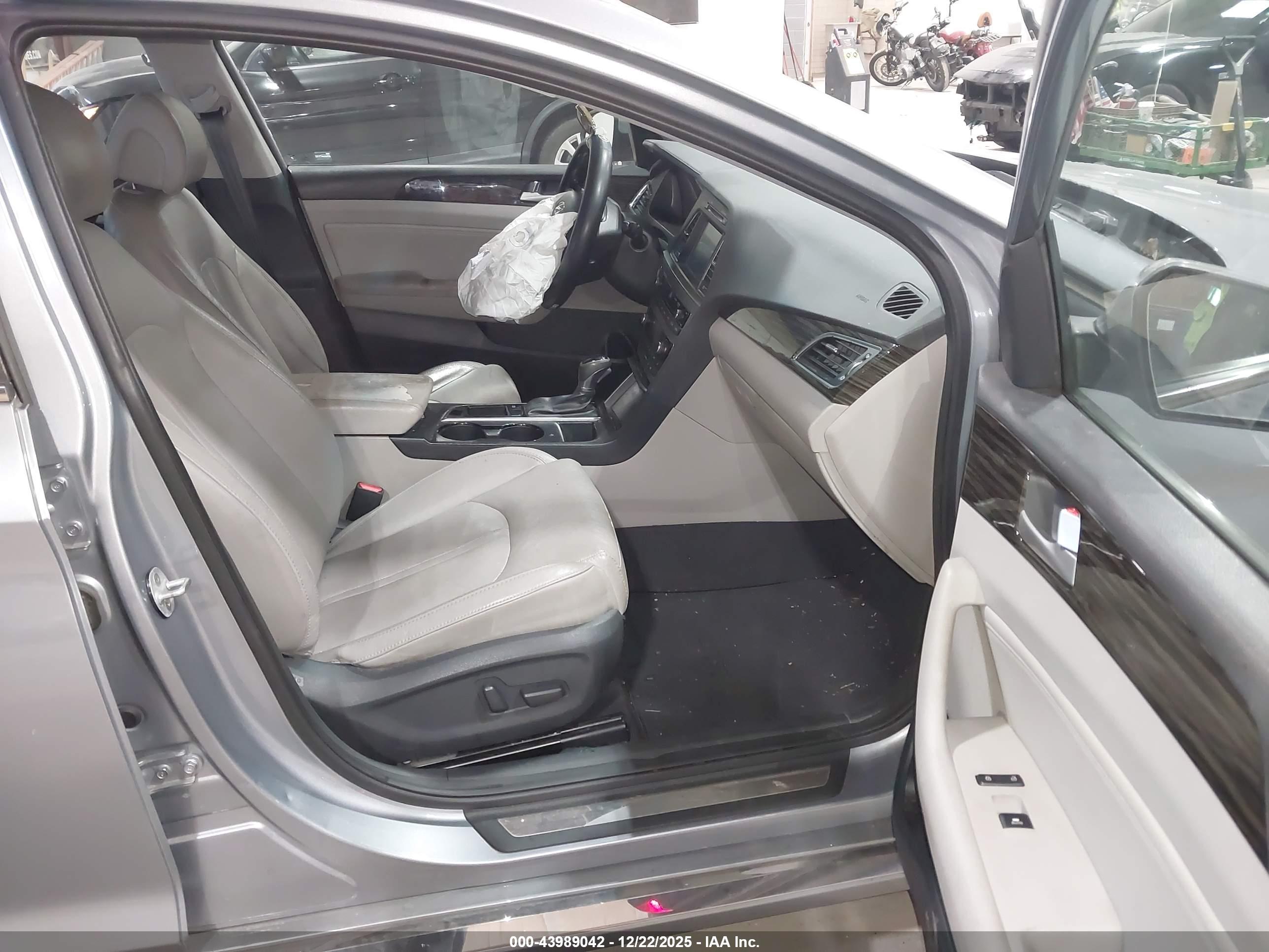 HYUNDAI SONATA image 5