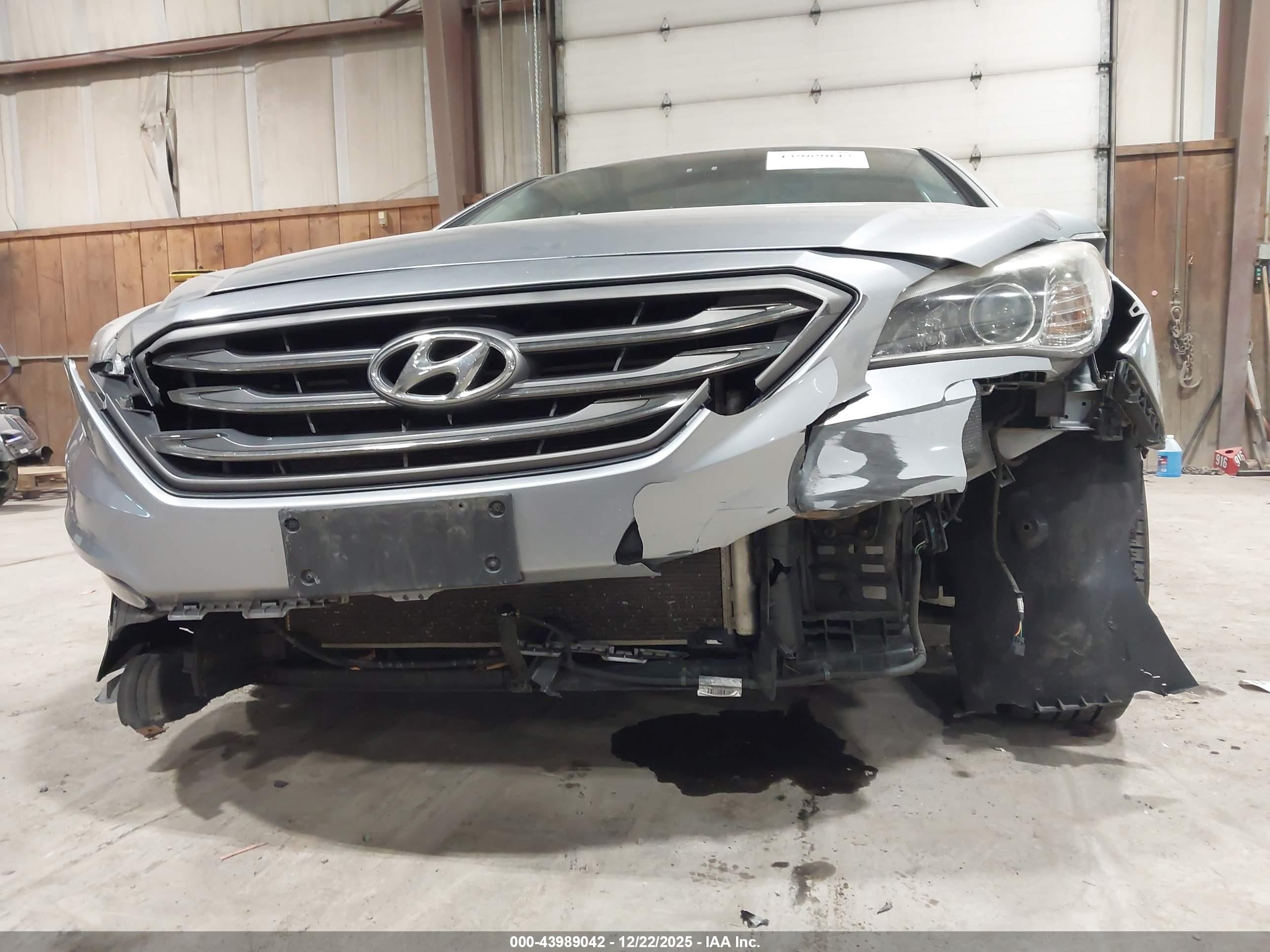 HYUNDAI SONATA image 6