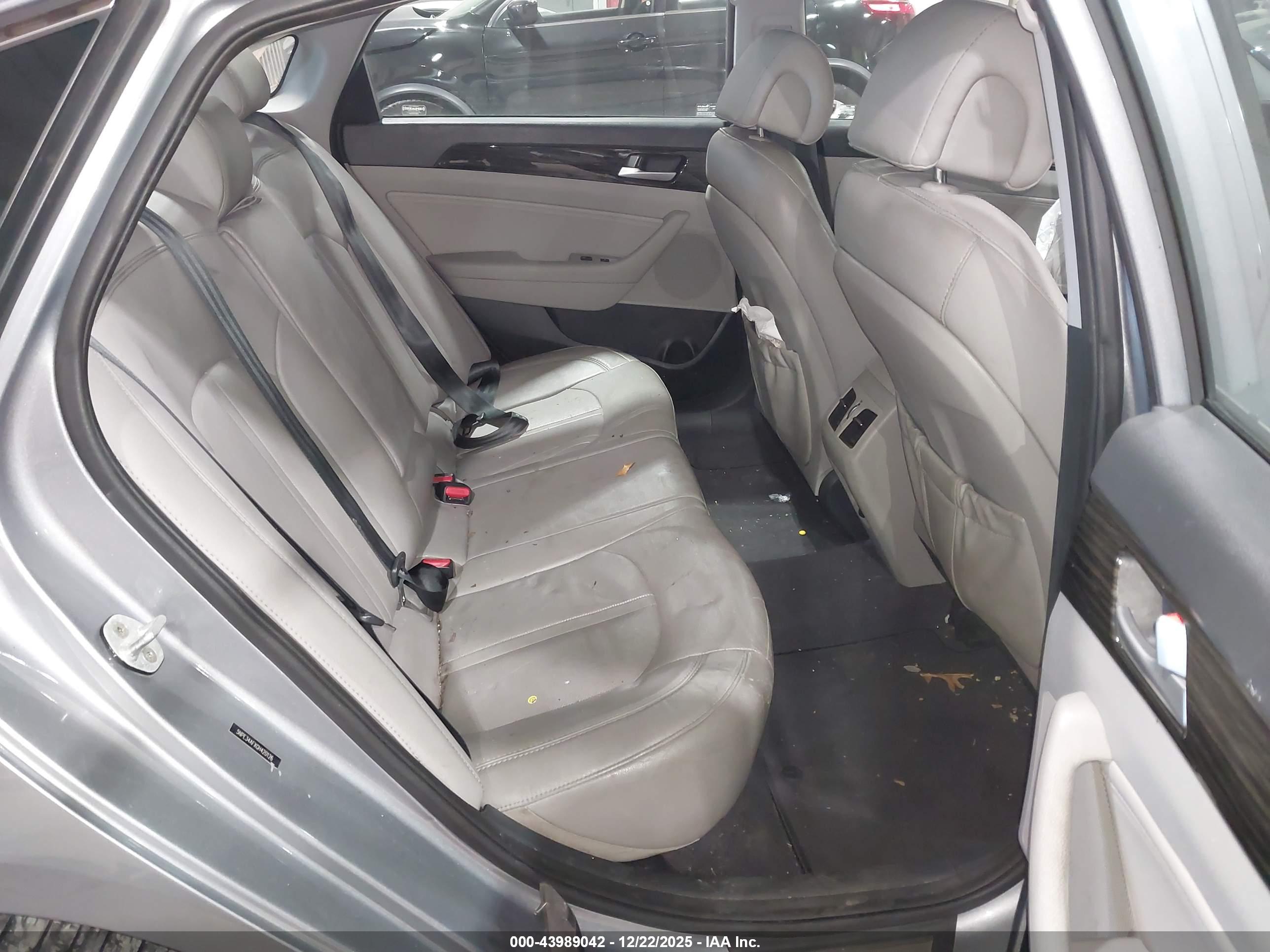 HYUNDAI SONATA image 8