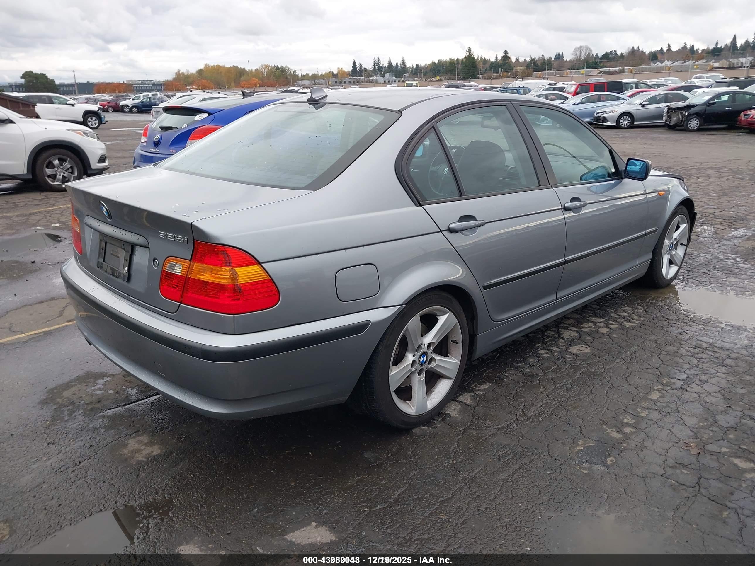 BMW 325I image 4