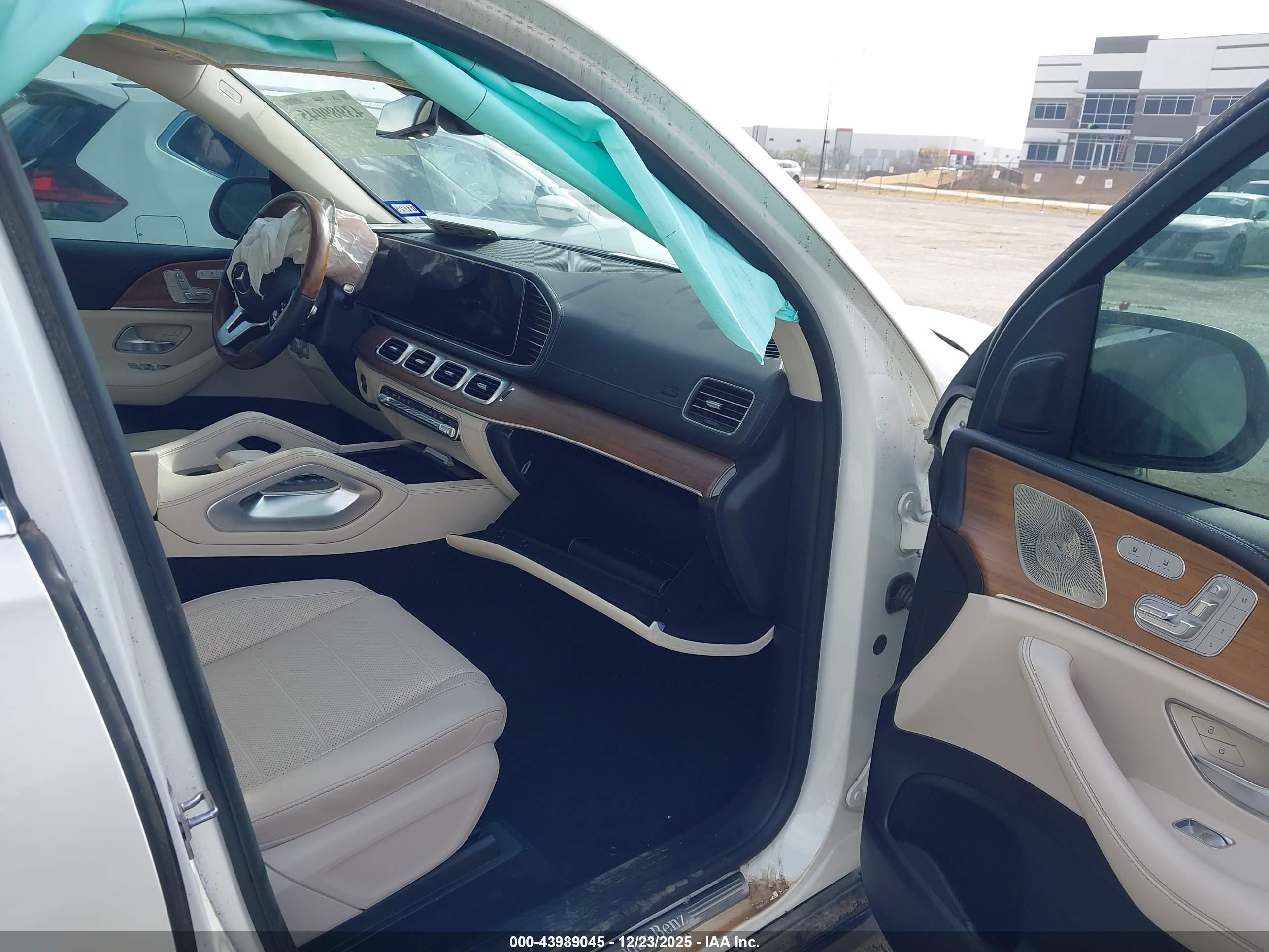 MERCEDES-BENZ GLE image 5