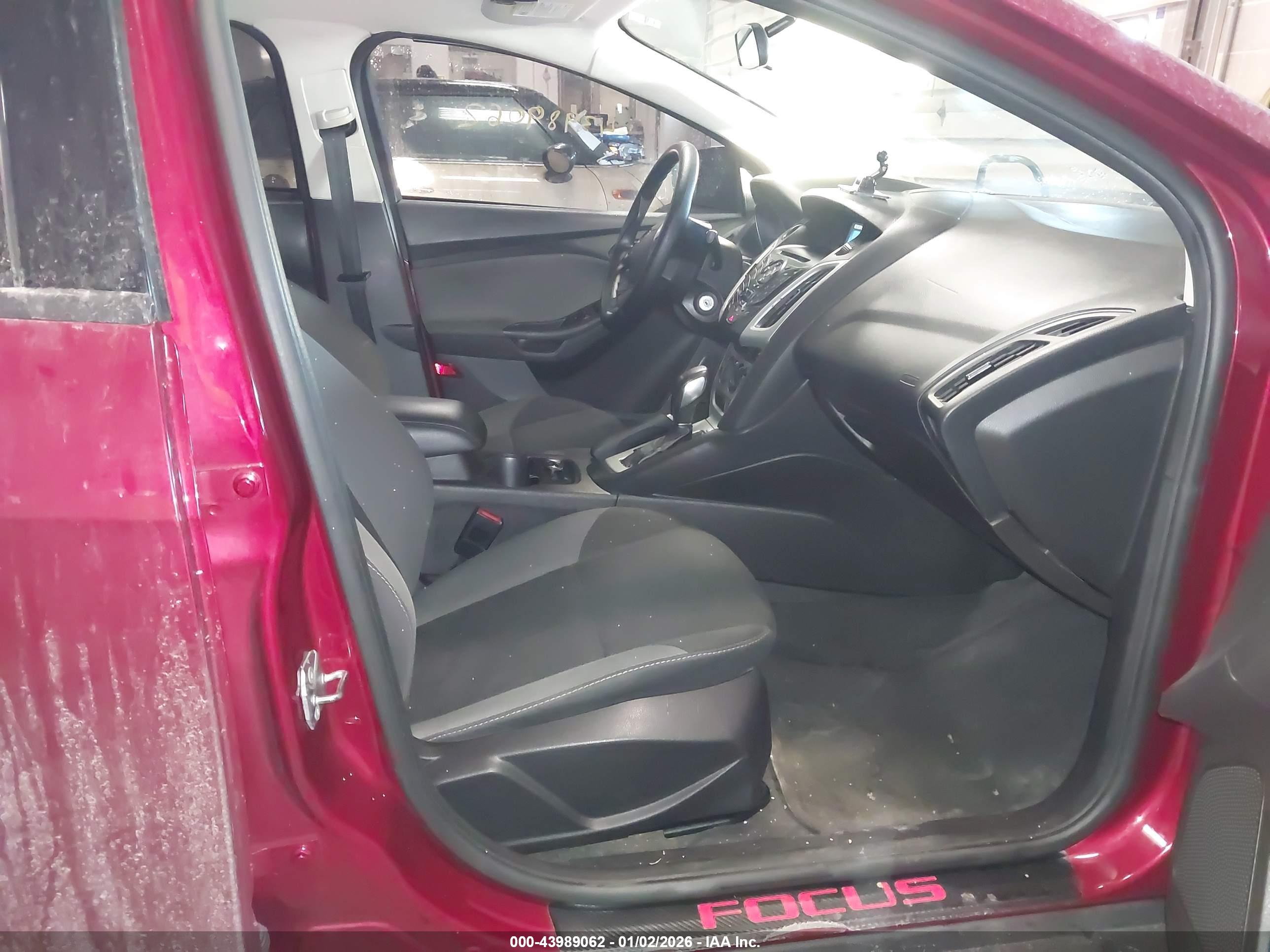 FORD FOCUS image 5