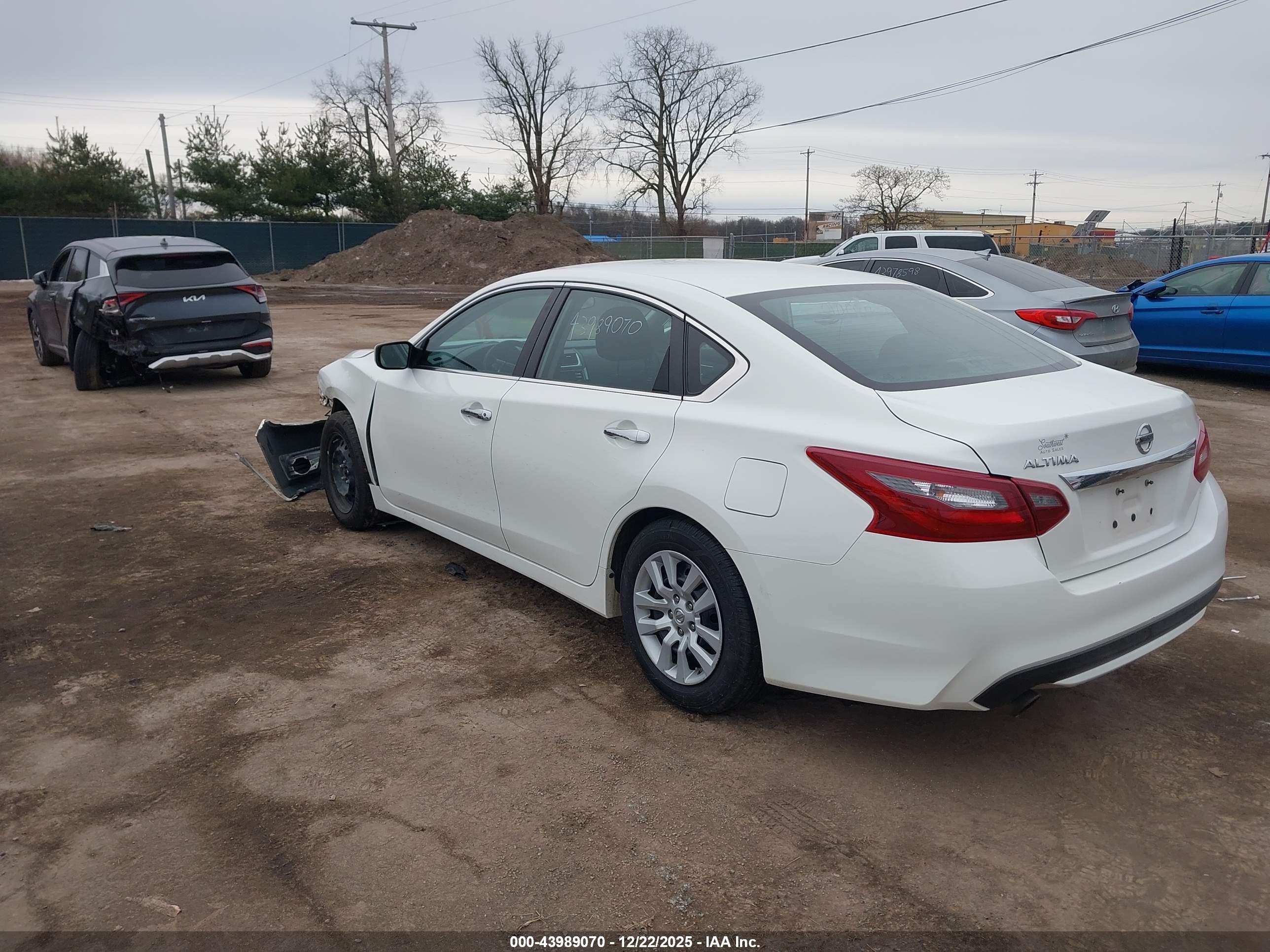 NISSAN ALTIMA image 3