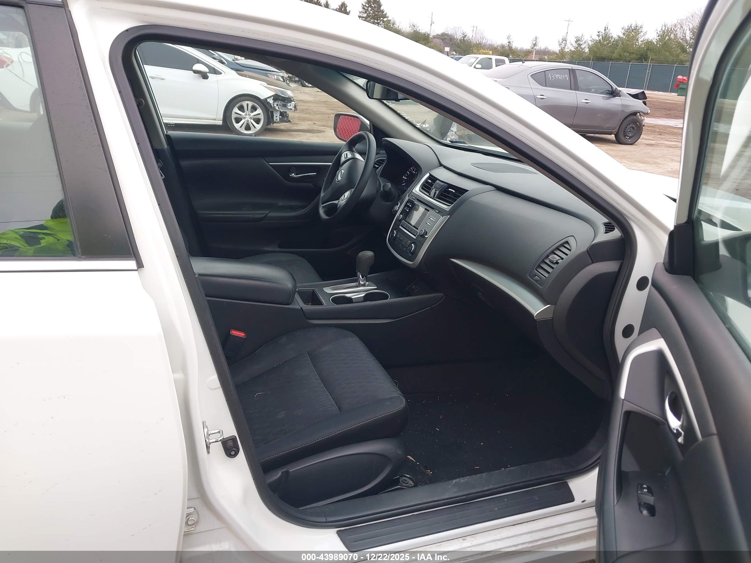 NISSAN ALTIMA image 5