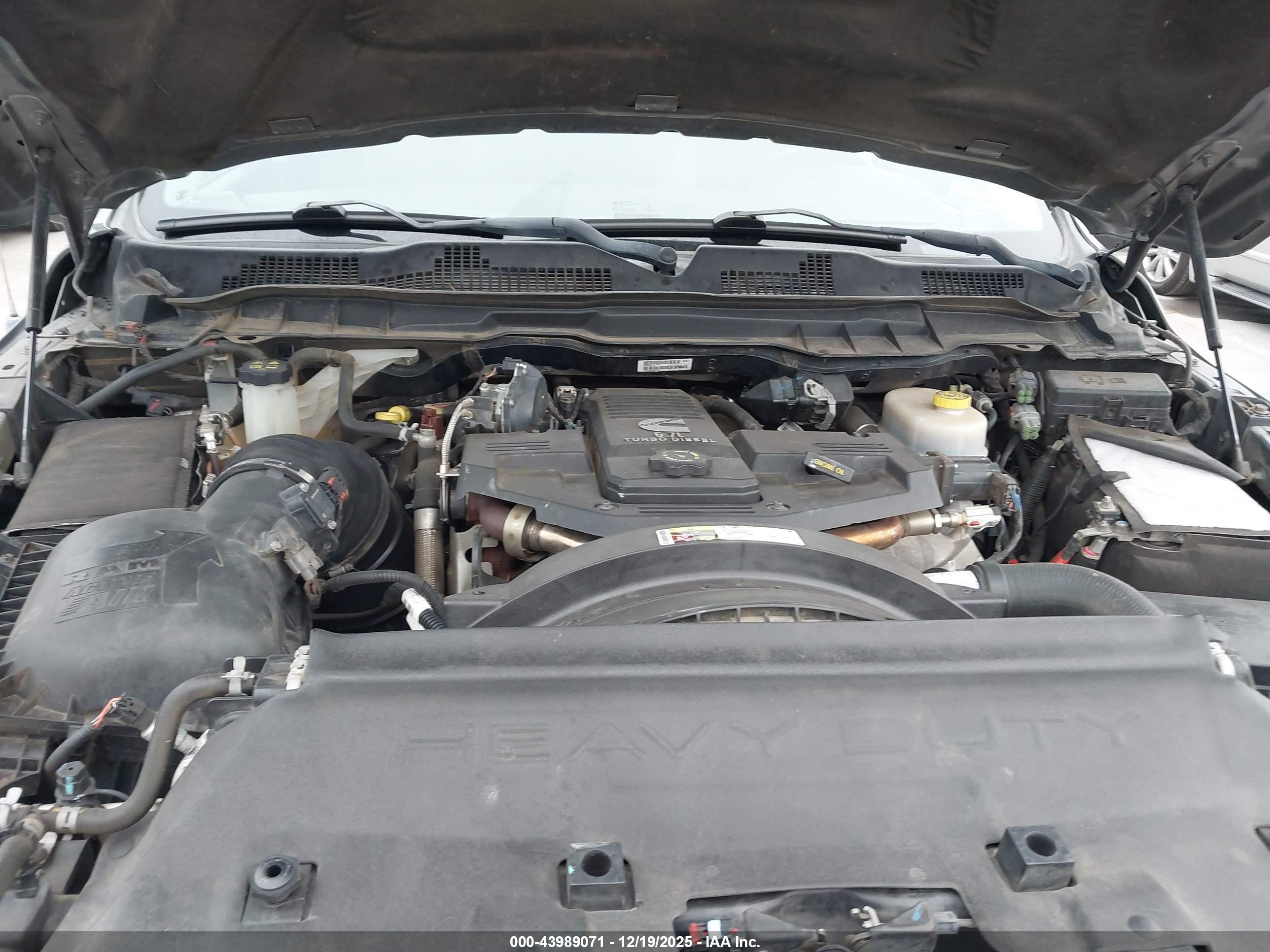 RAM 2500 image 10