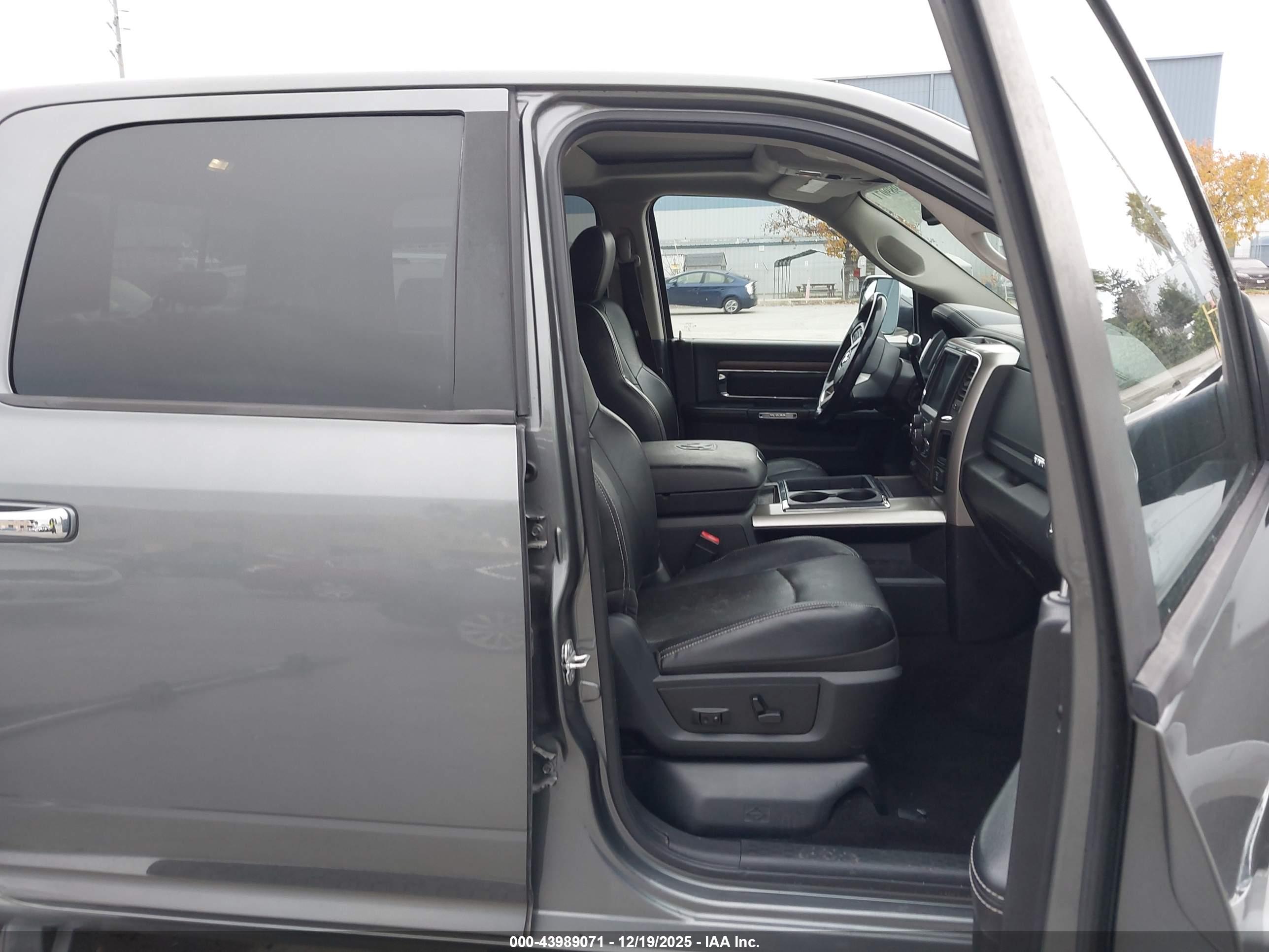 RAM 2500 image 5