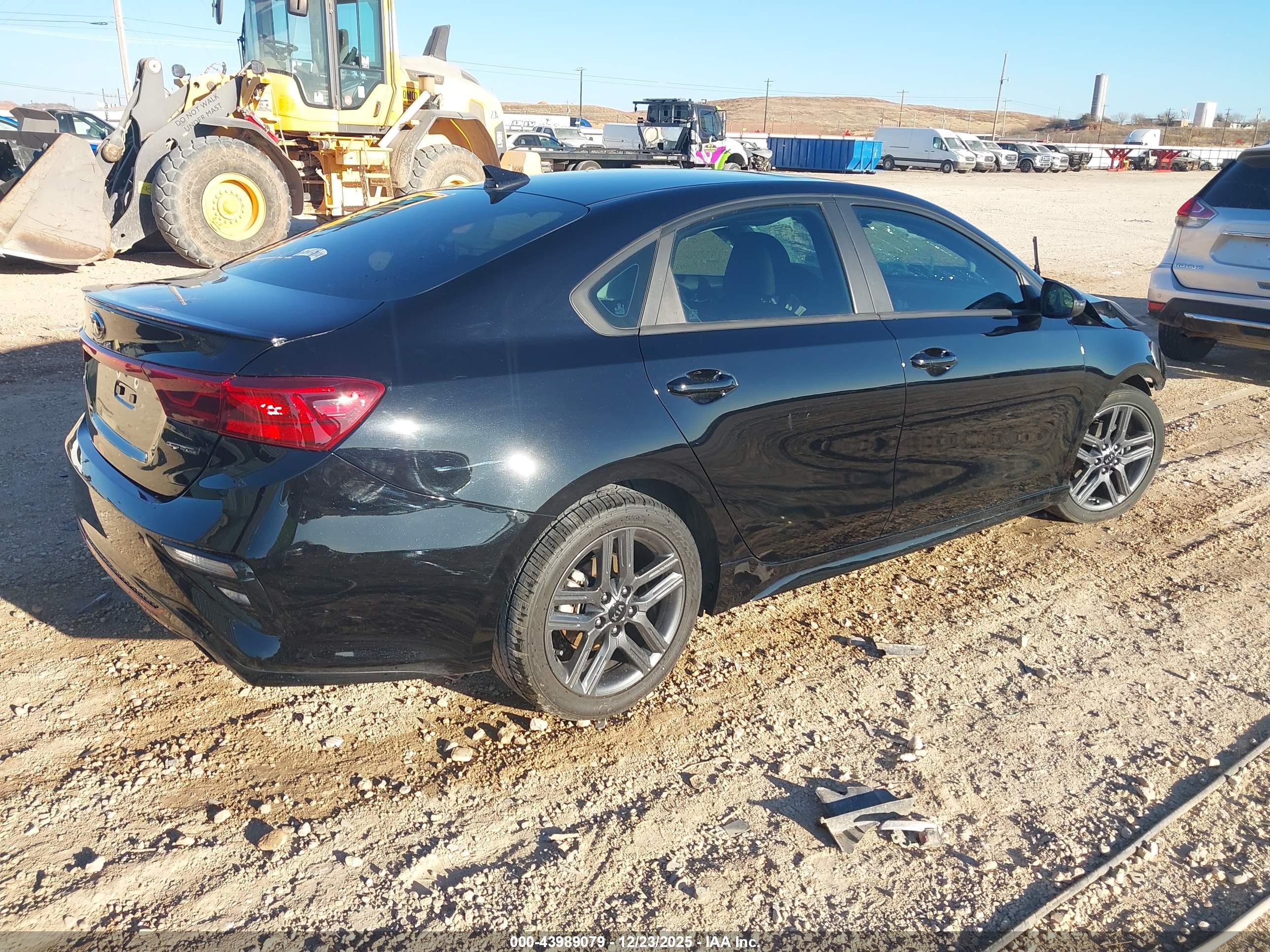 KIA FORTE image 4