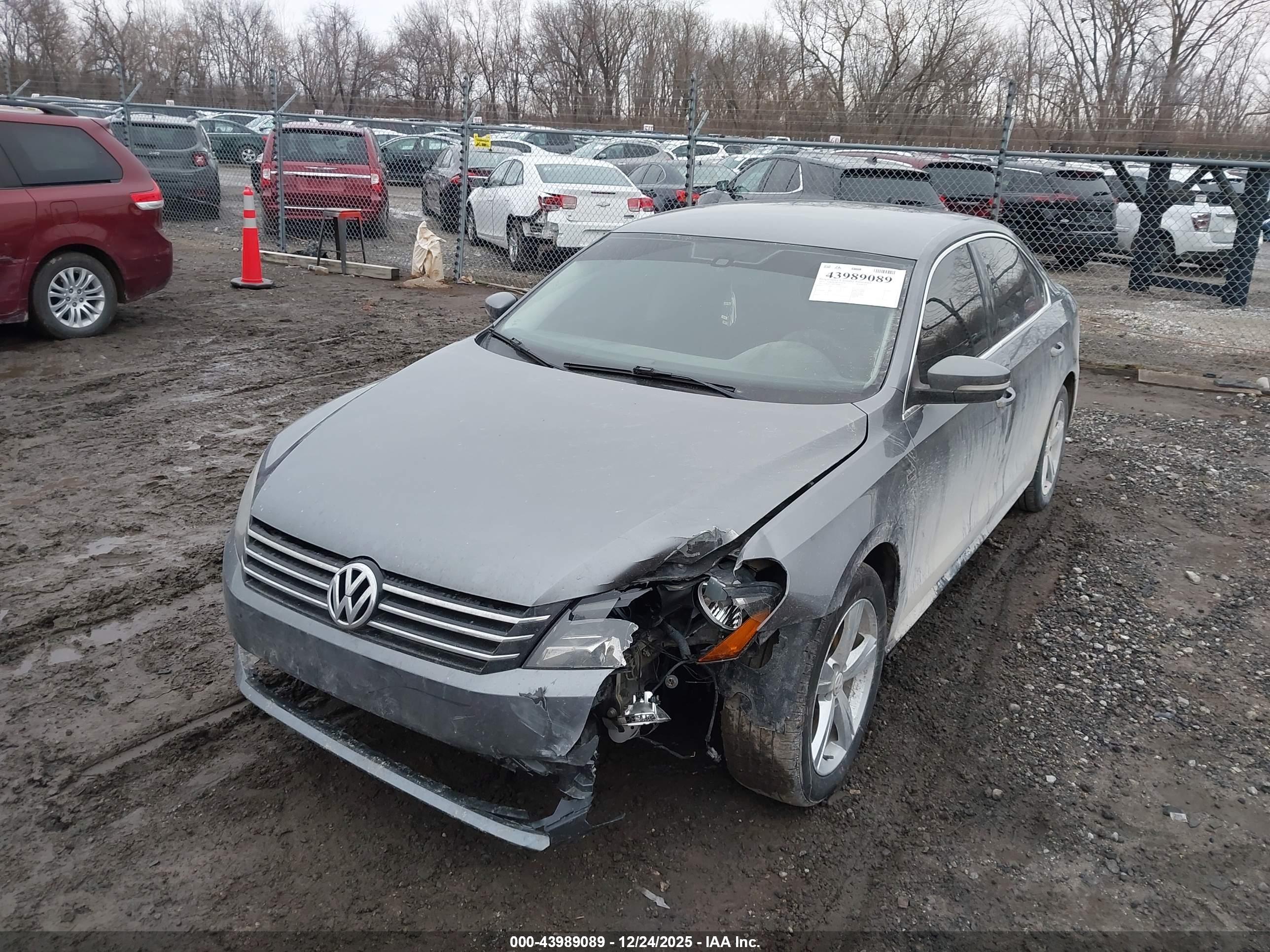 VOLKSWAGEN PASSAT image 2