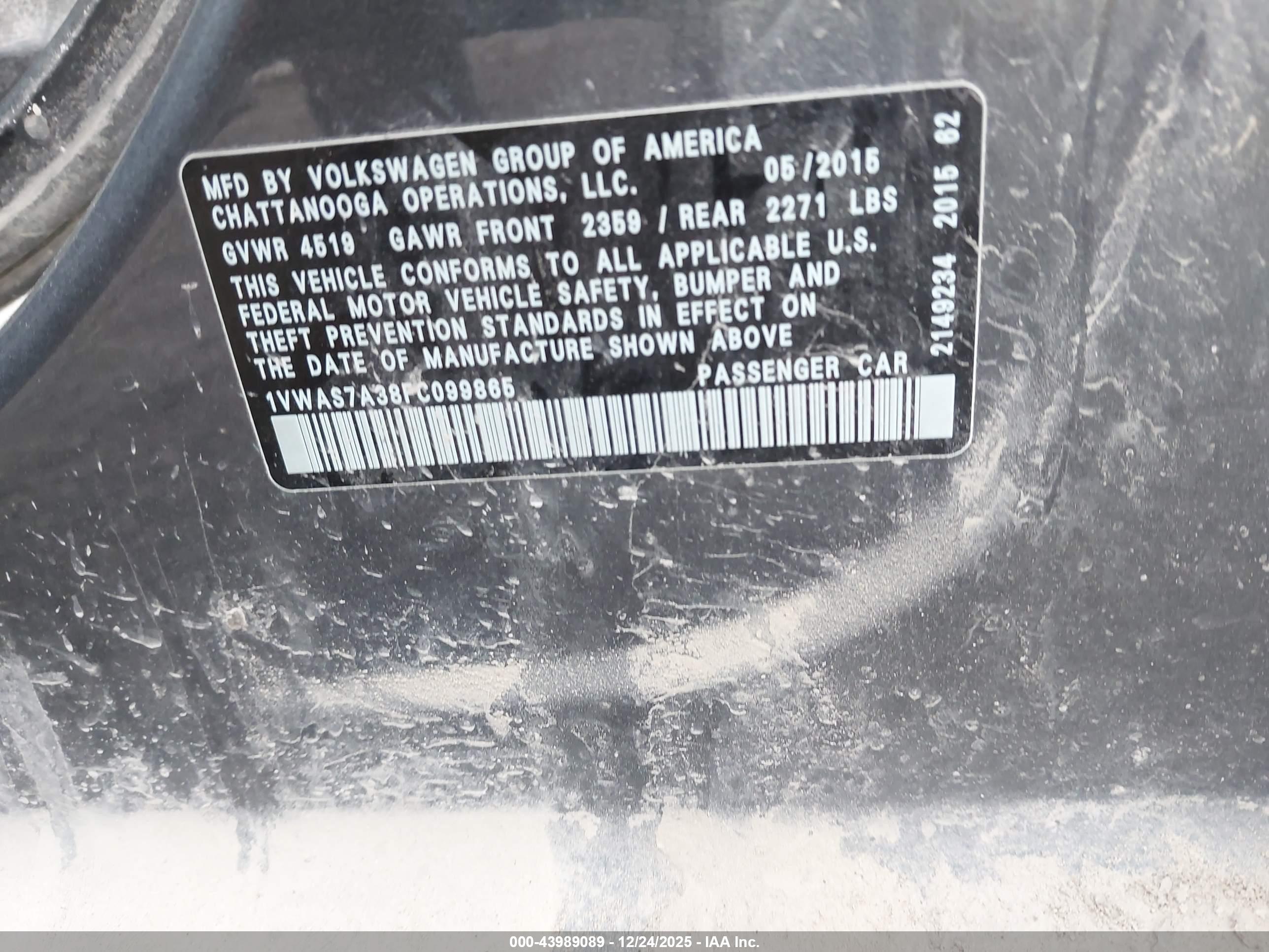 VOLKSWAGEN PASSAT image 9
