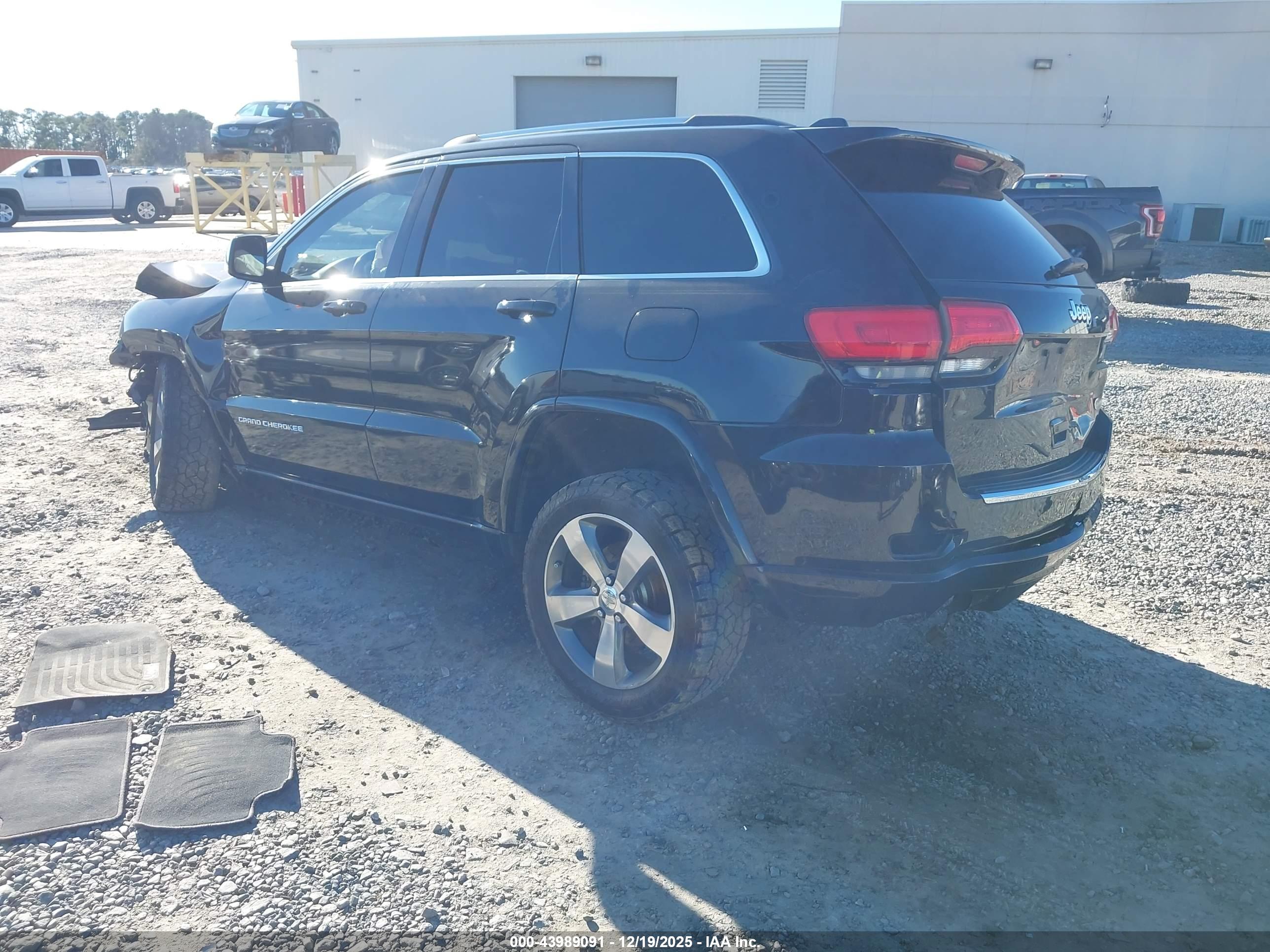 JEEP GRAND image 3