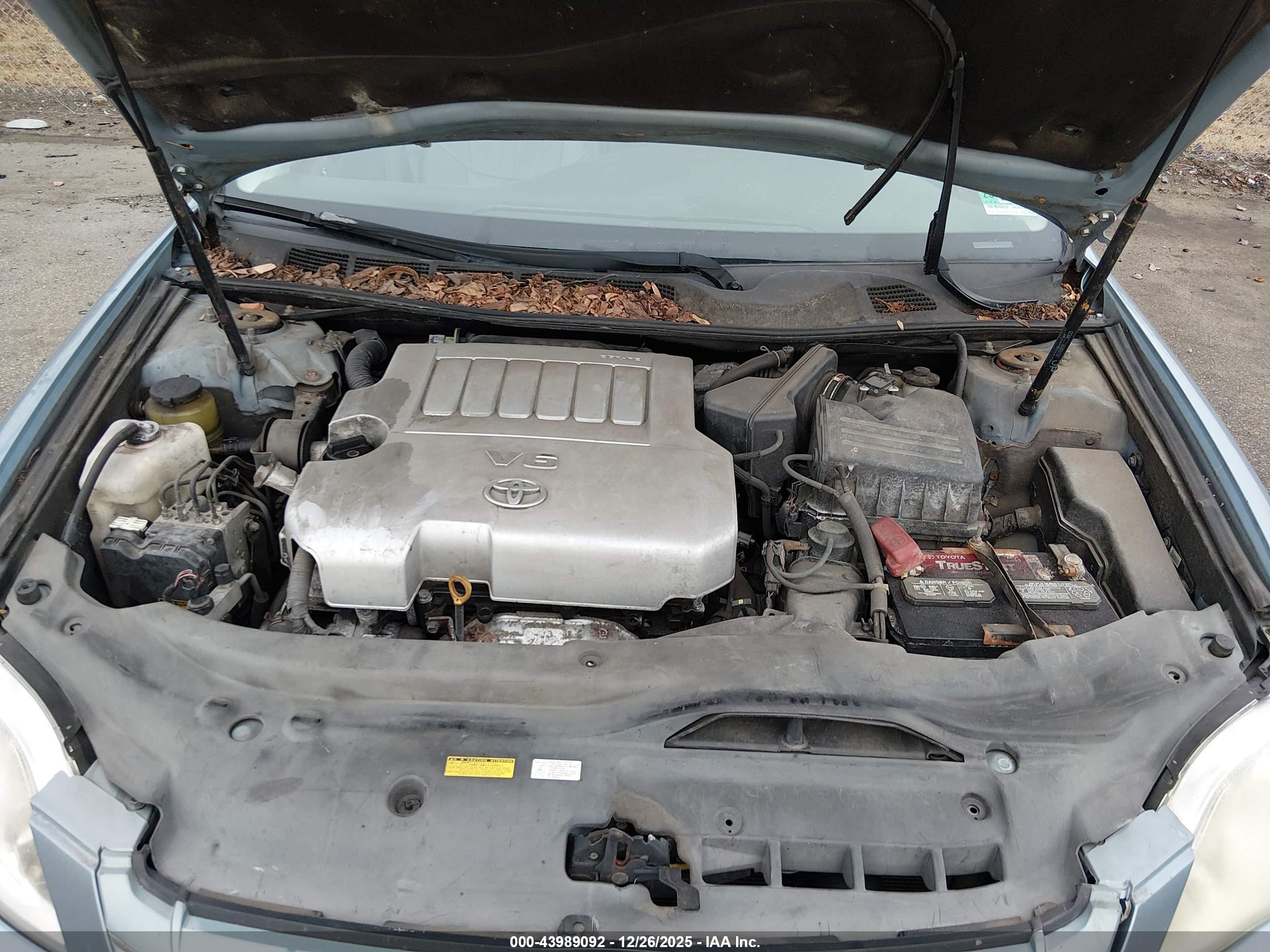 TOYOTA AVALON image 10