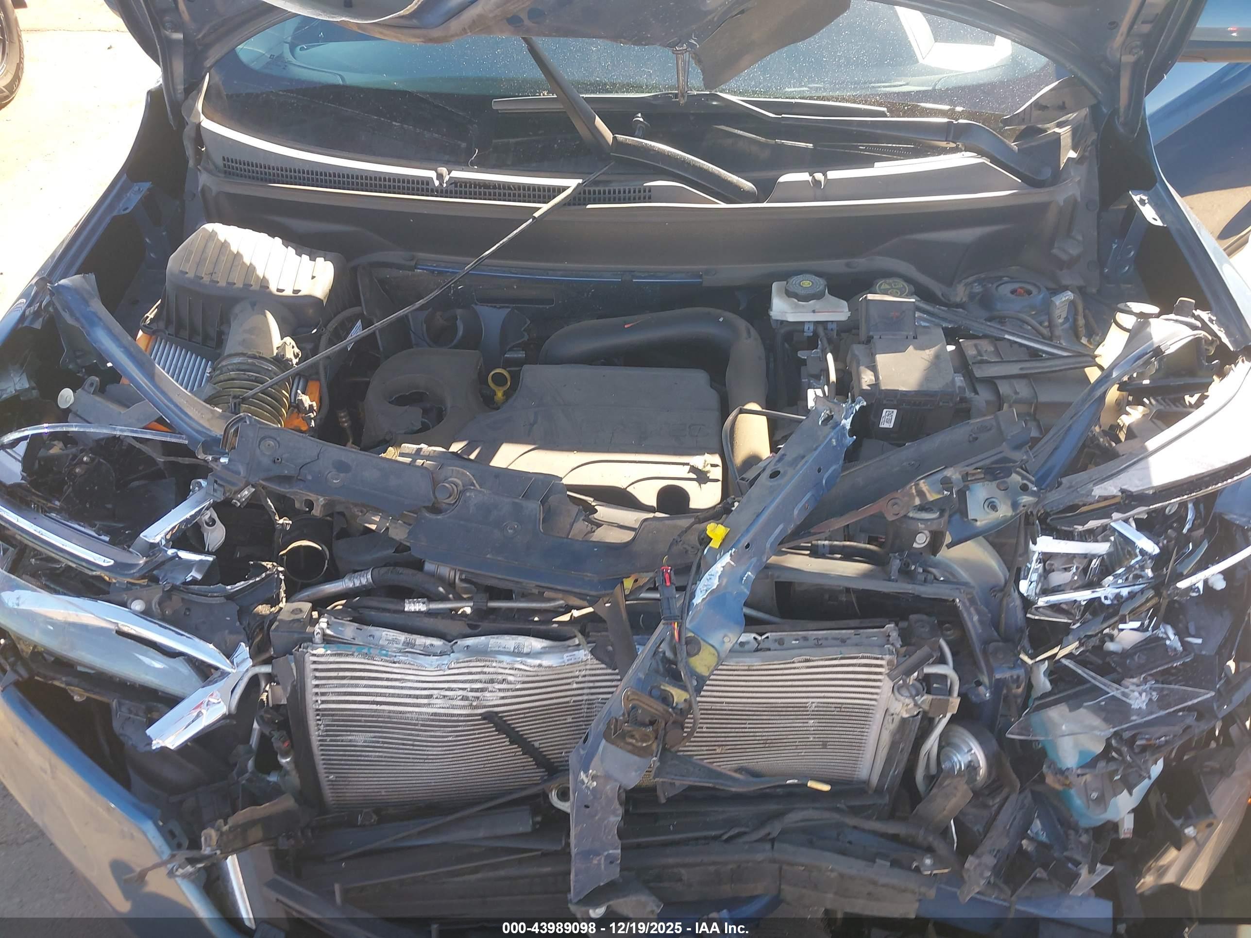 CHEVROLET EQUINOX image 10