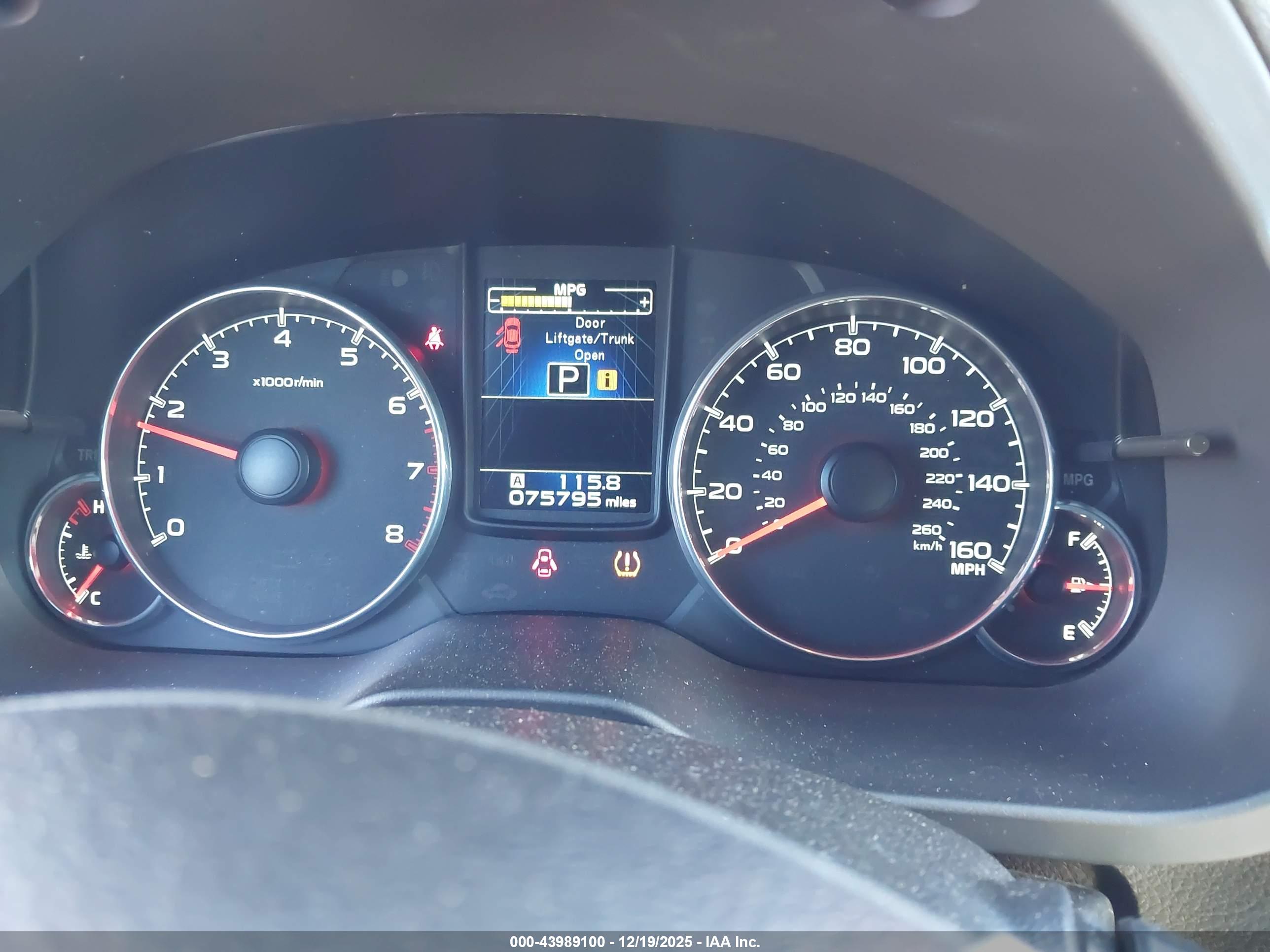 SUBARU OUTBACK image 7