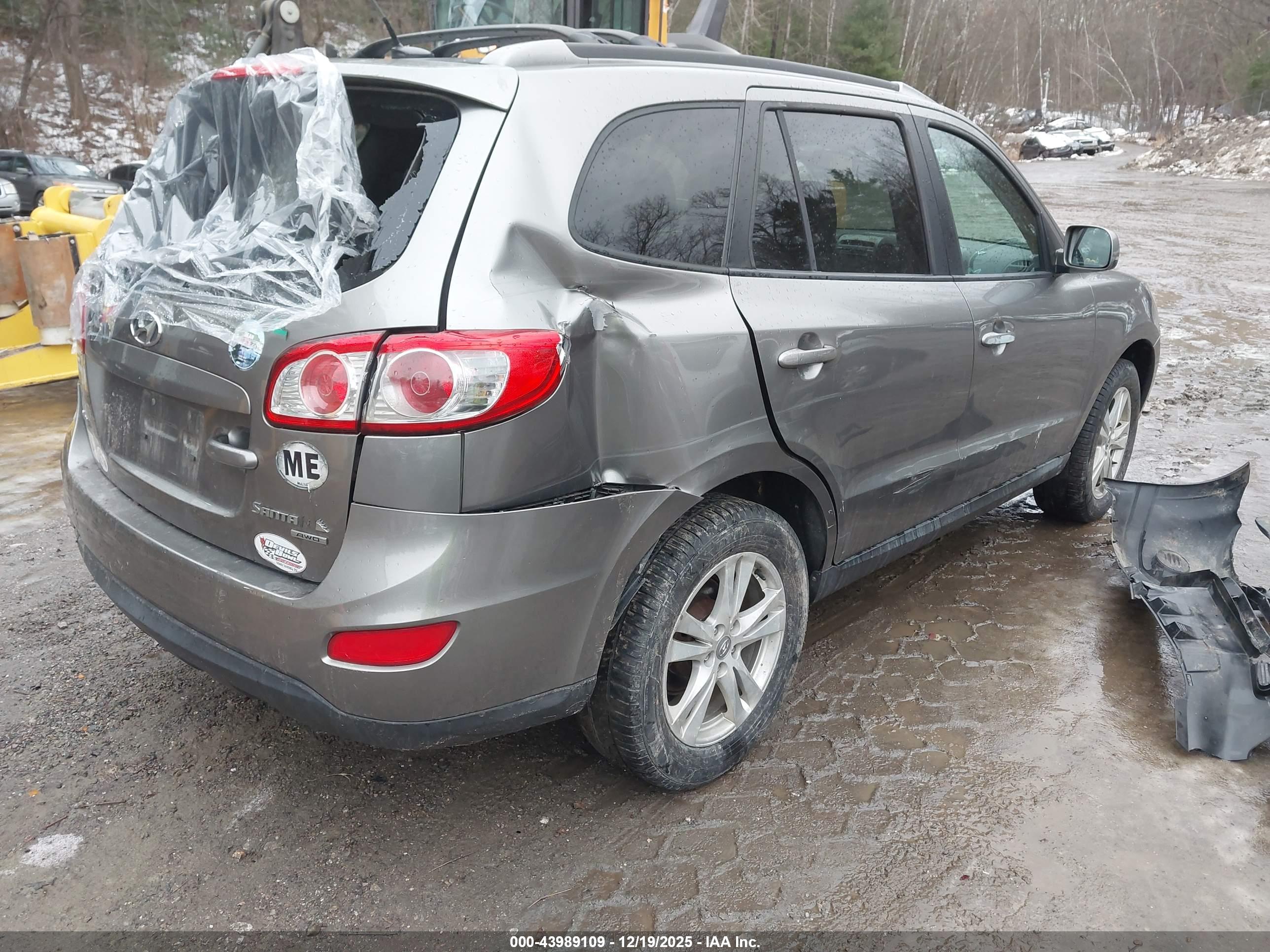 HYUNDAI SANTA image 4