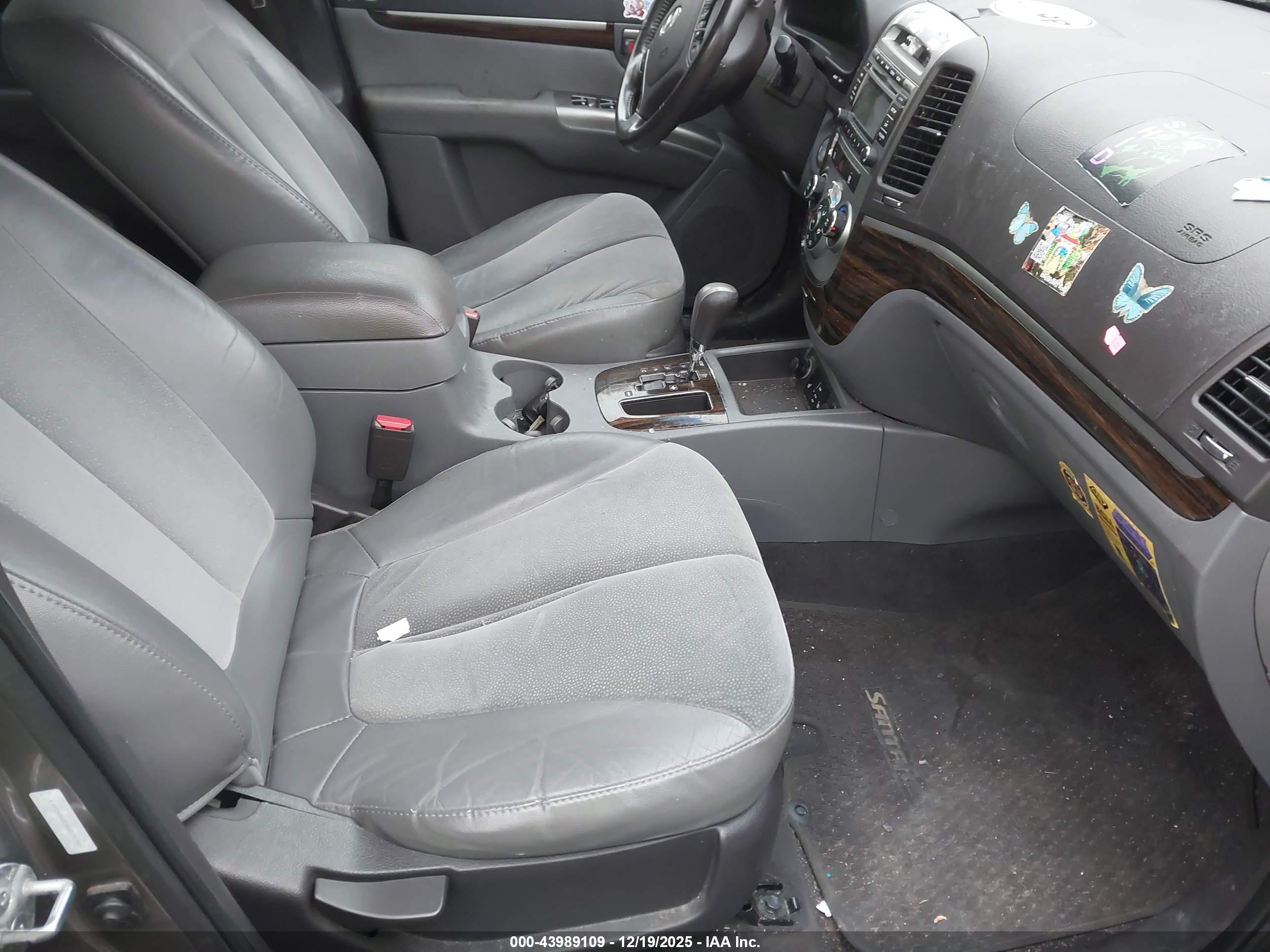 HYUNDAI SANTA image 5