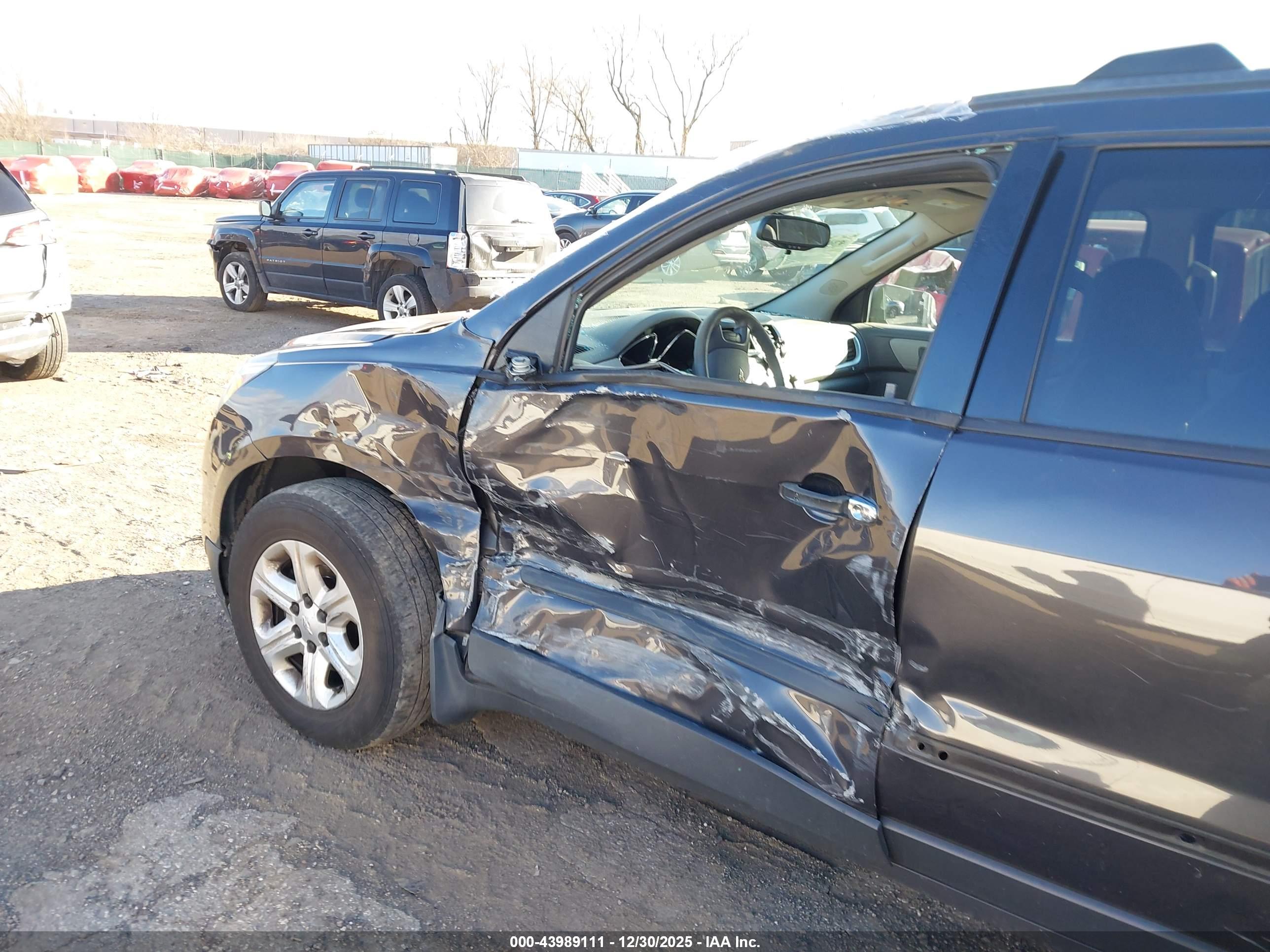 CHEVROLET TRAVERSE image 6