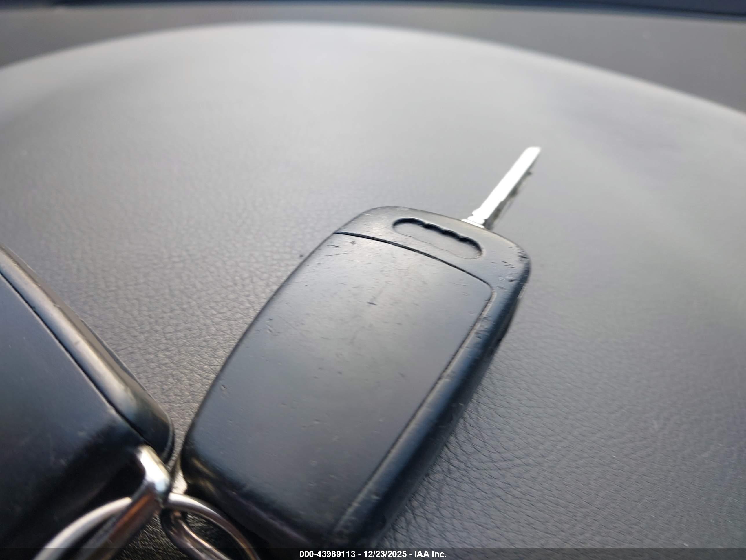 AUDI A6 image 11
