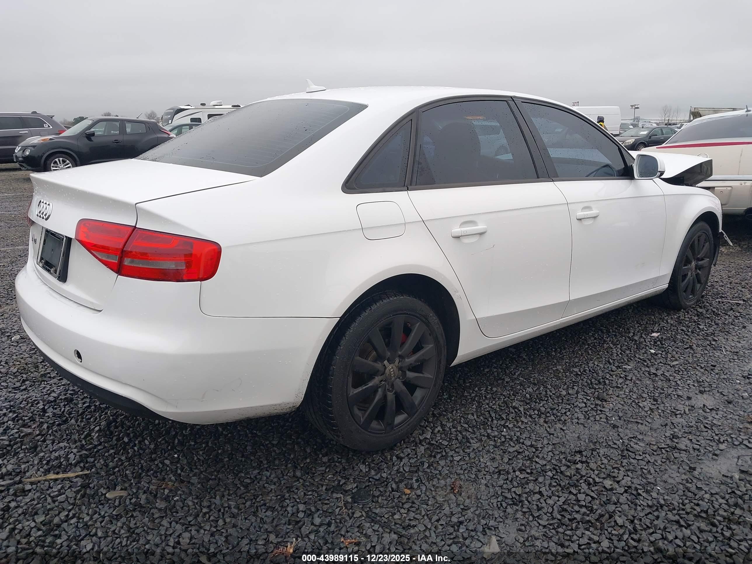 AUDI A4 image 4