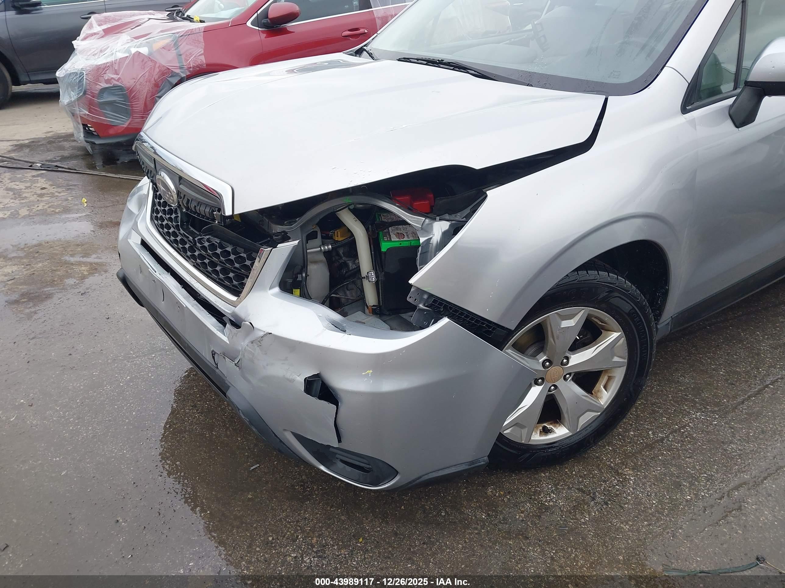 SUBARU FORESTER image 6