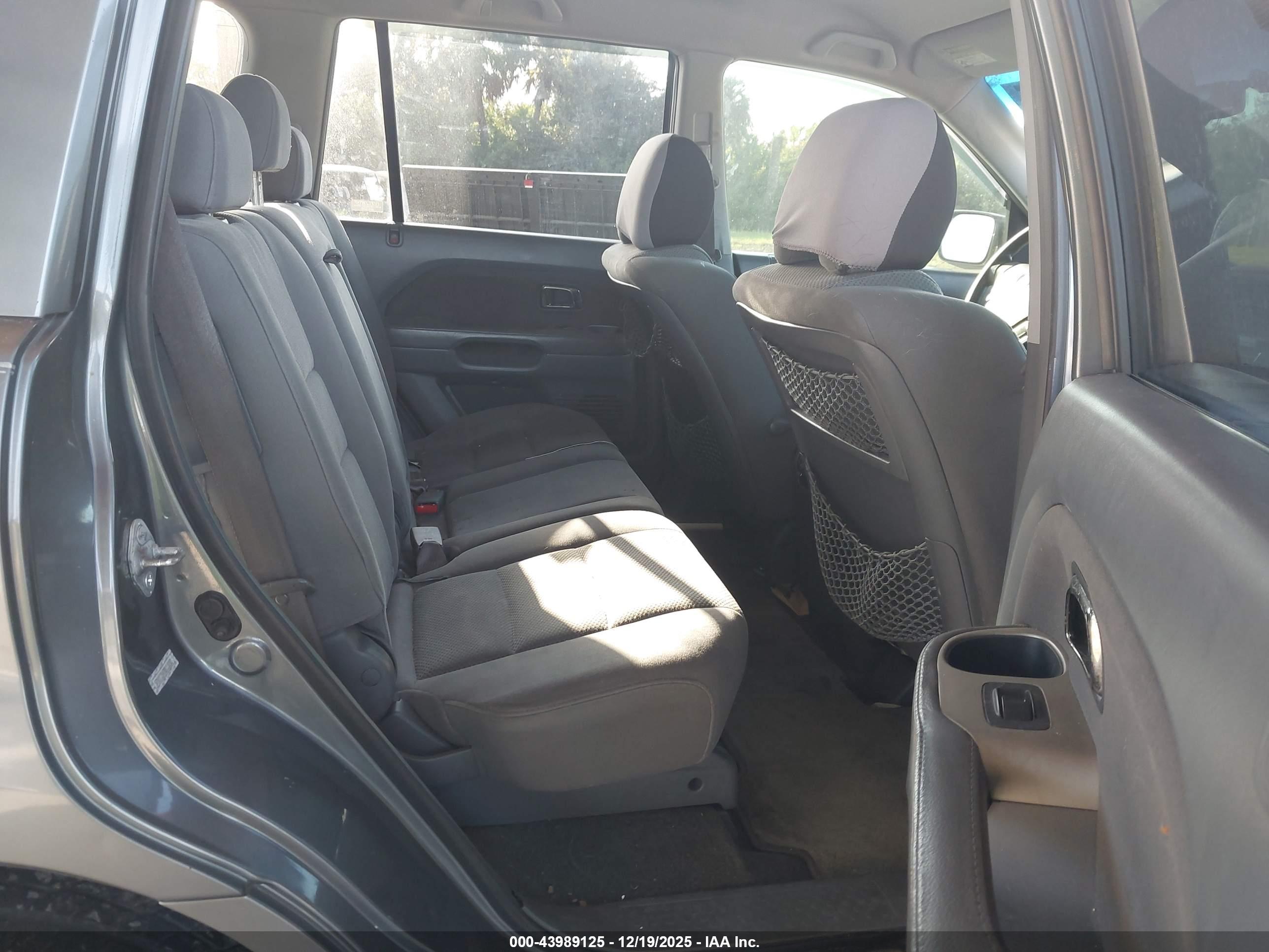 HONDA PILOT image 8