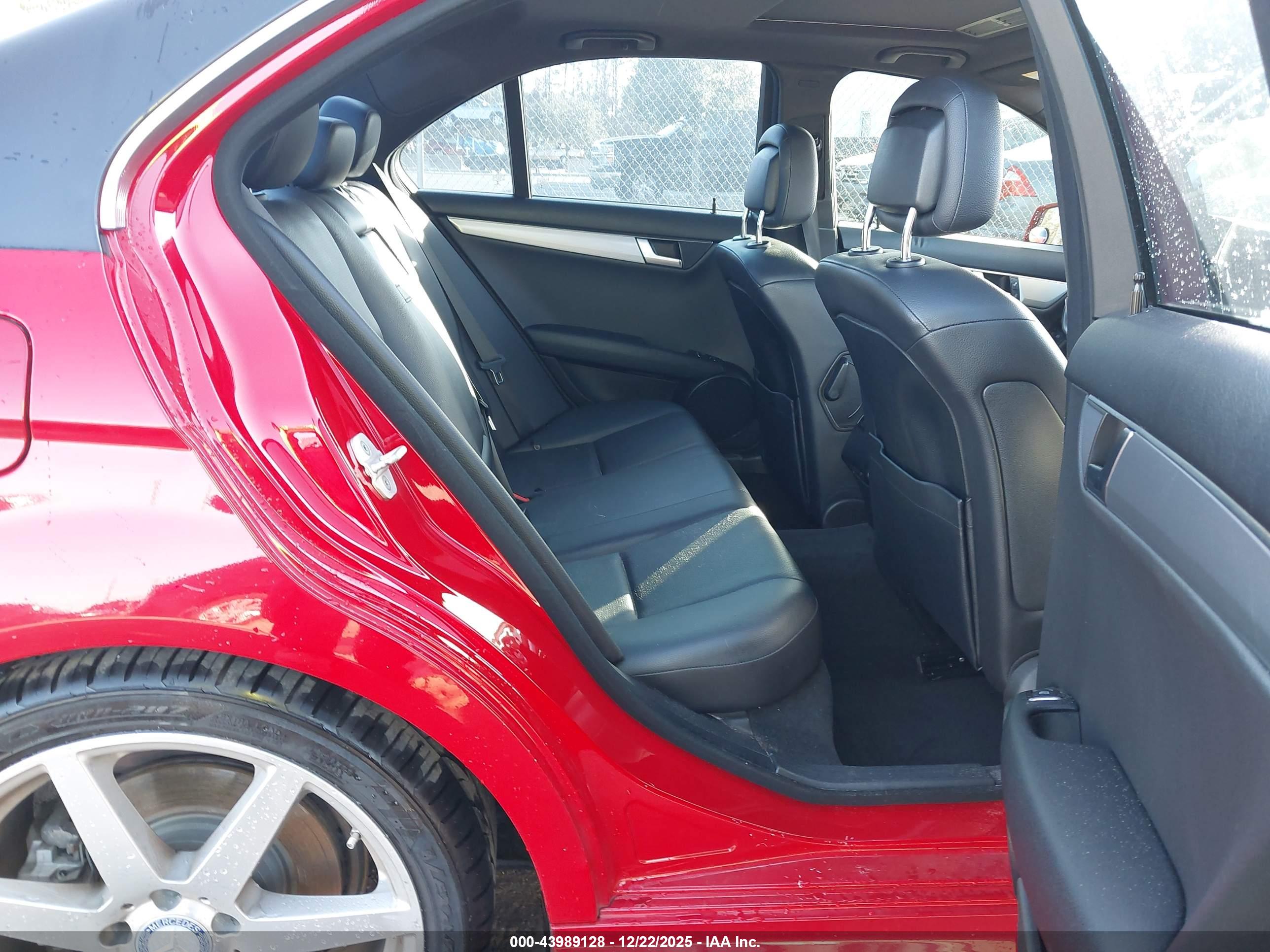 MERCEDES-BENZ C image 8