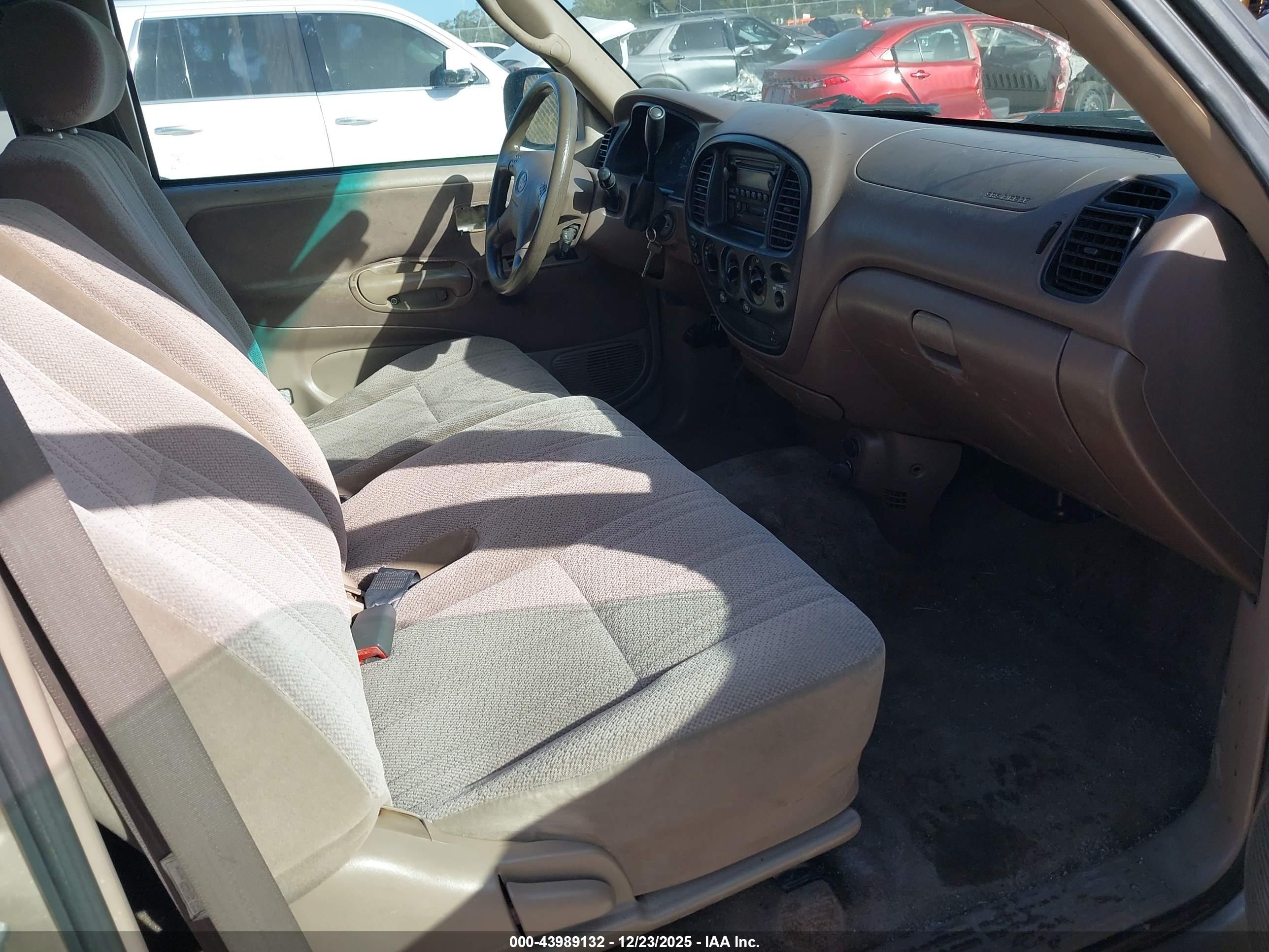 TOYOTA TUNDRA image 5