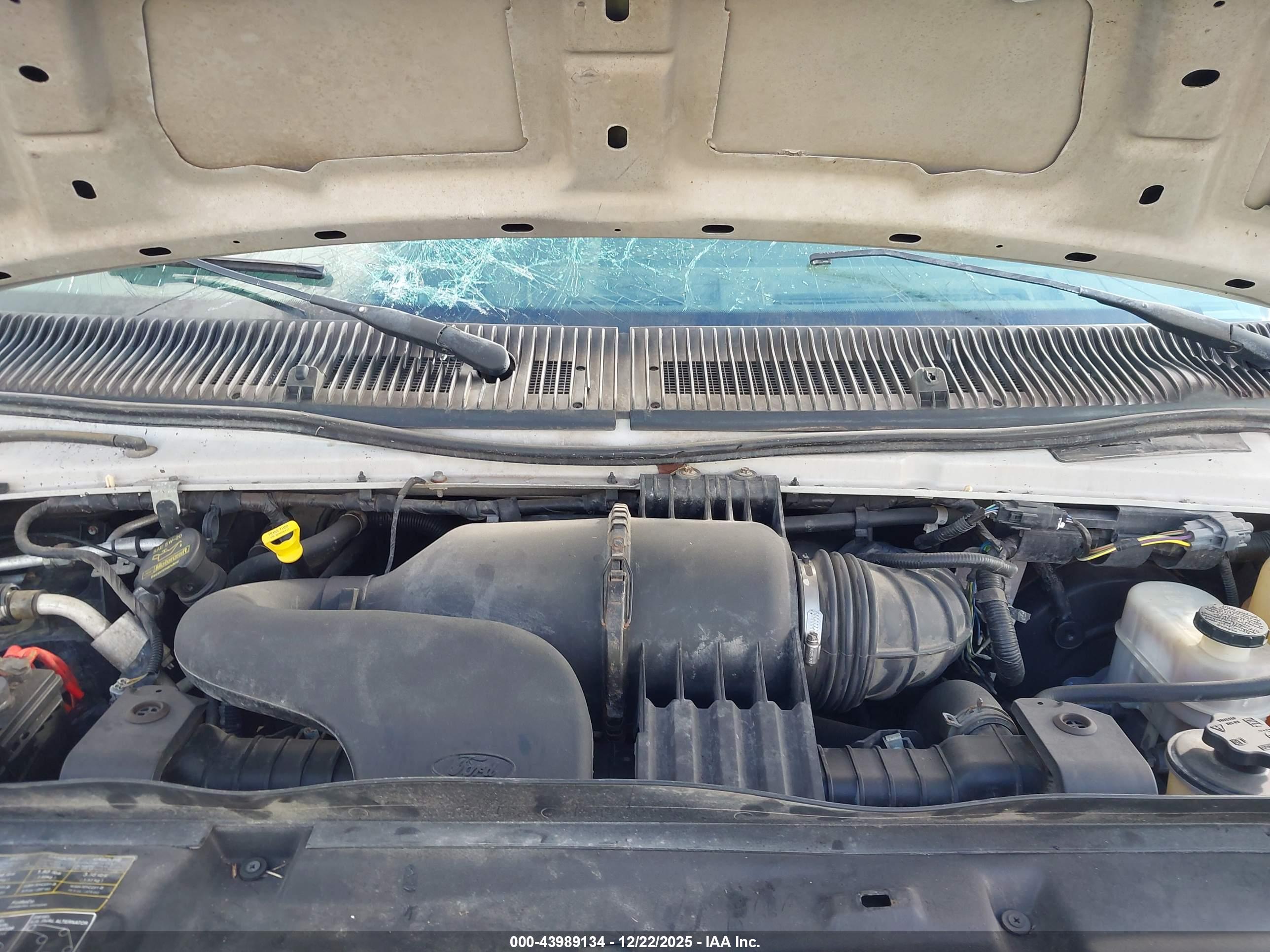 FORD E-350 image 10