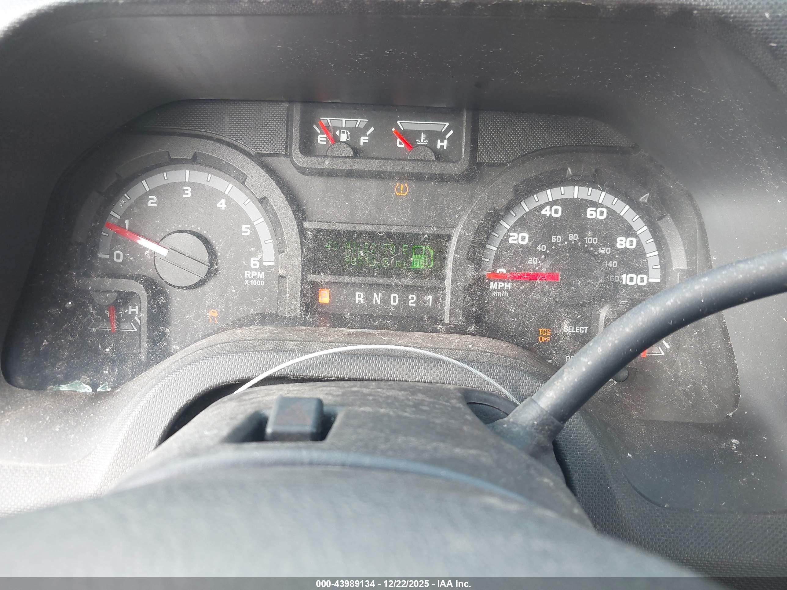 FORD E-350 image 7