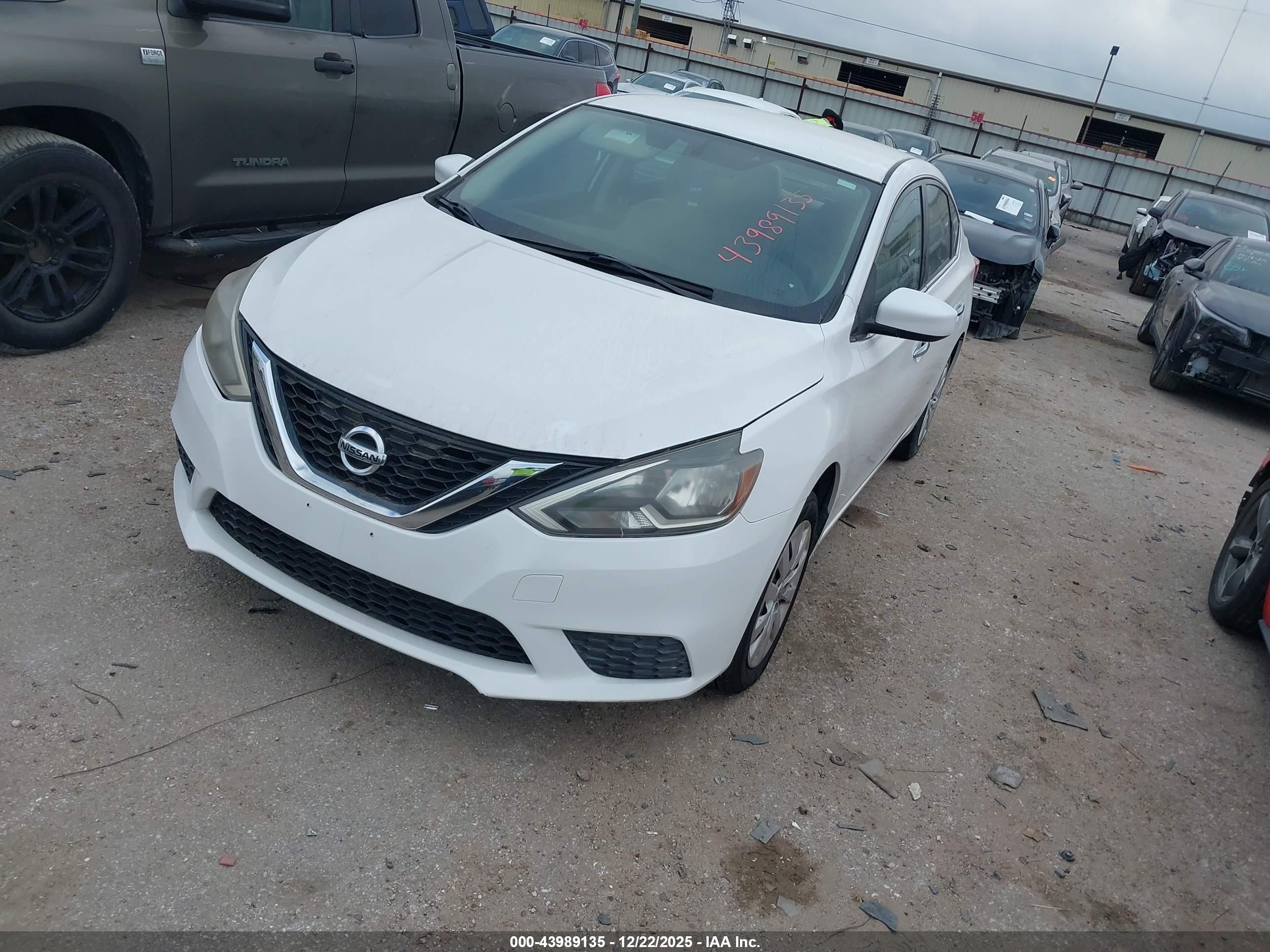 NISSAN SENTRA image 2