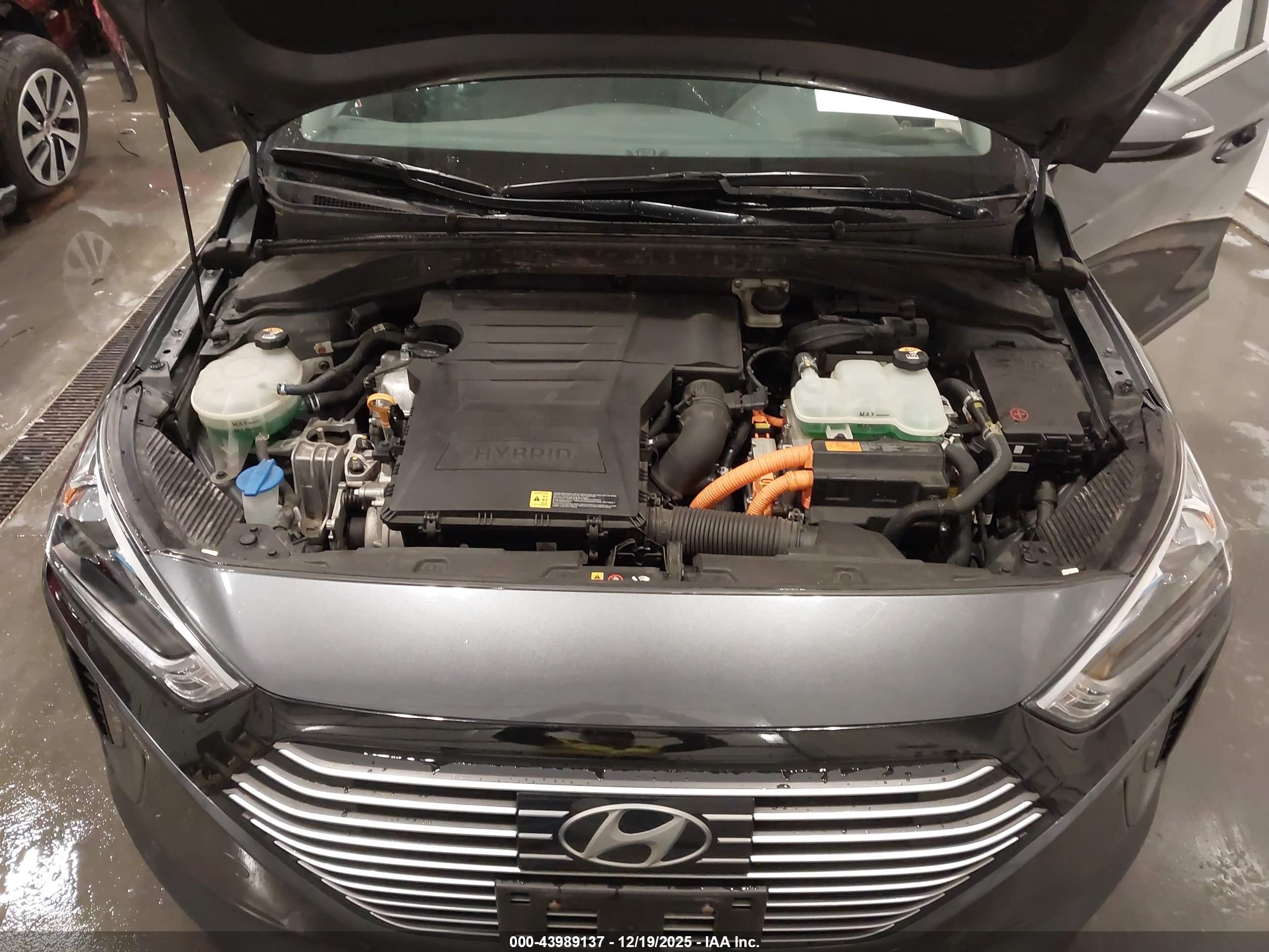 HYUNDAI IONIQ image 10