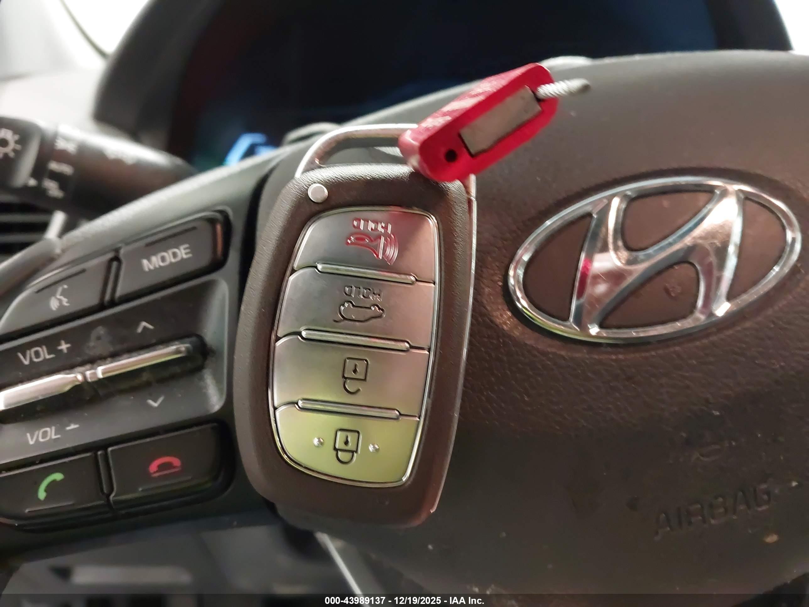 HYUNDAI IONIQ image 11