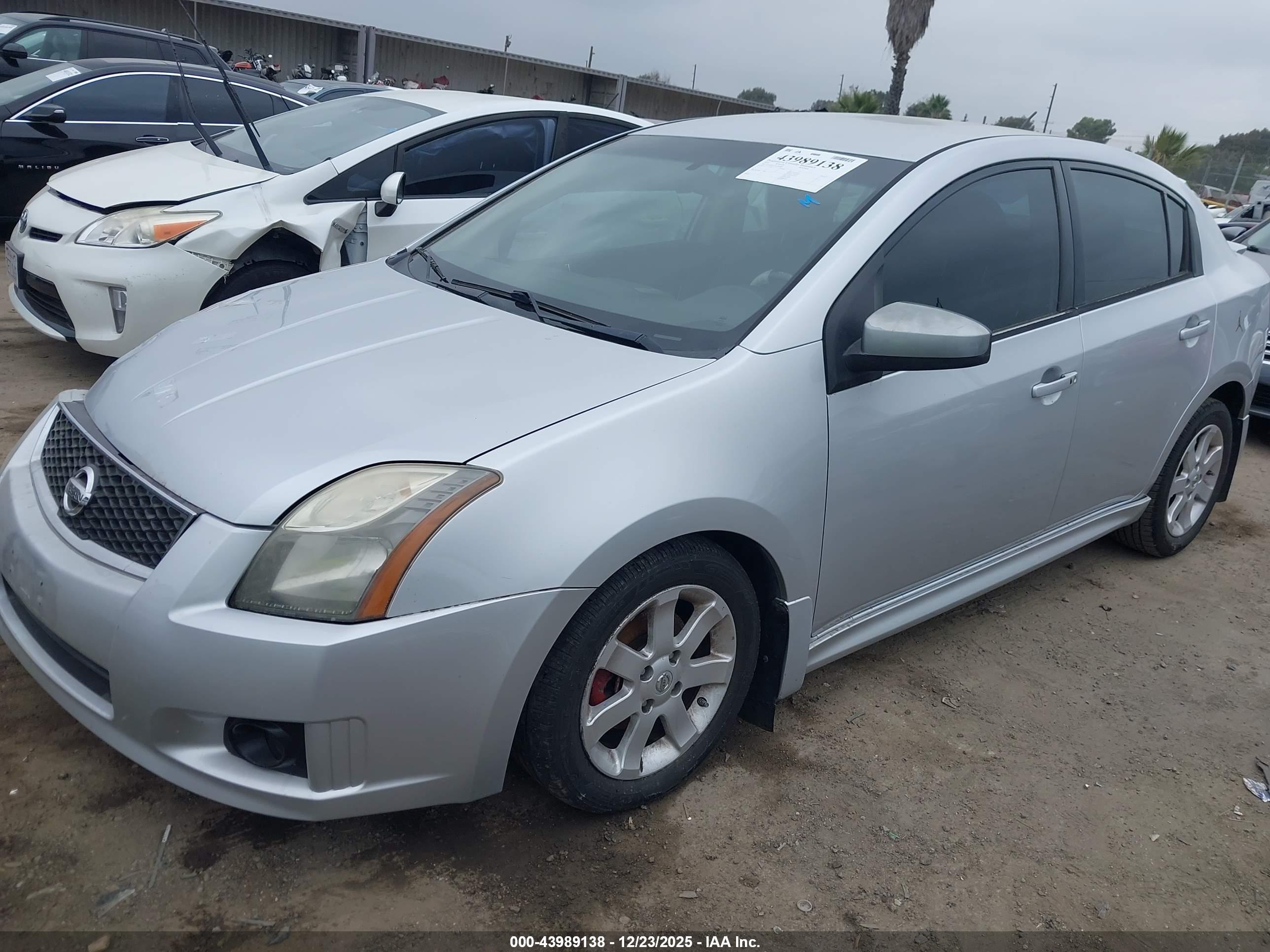 NISSAN SENTRA image 2