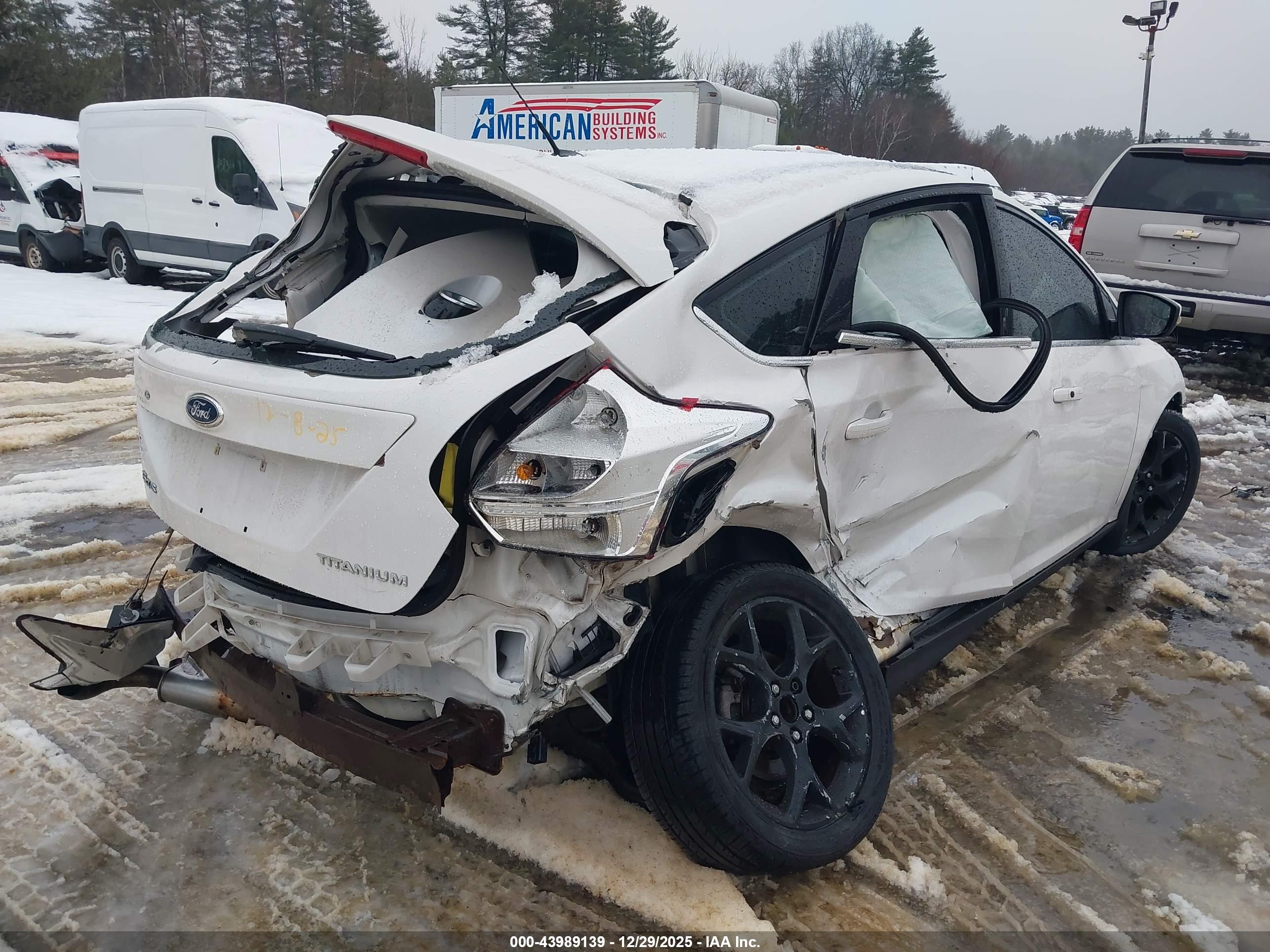 FORD FOCUS image 4