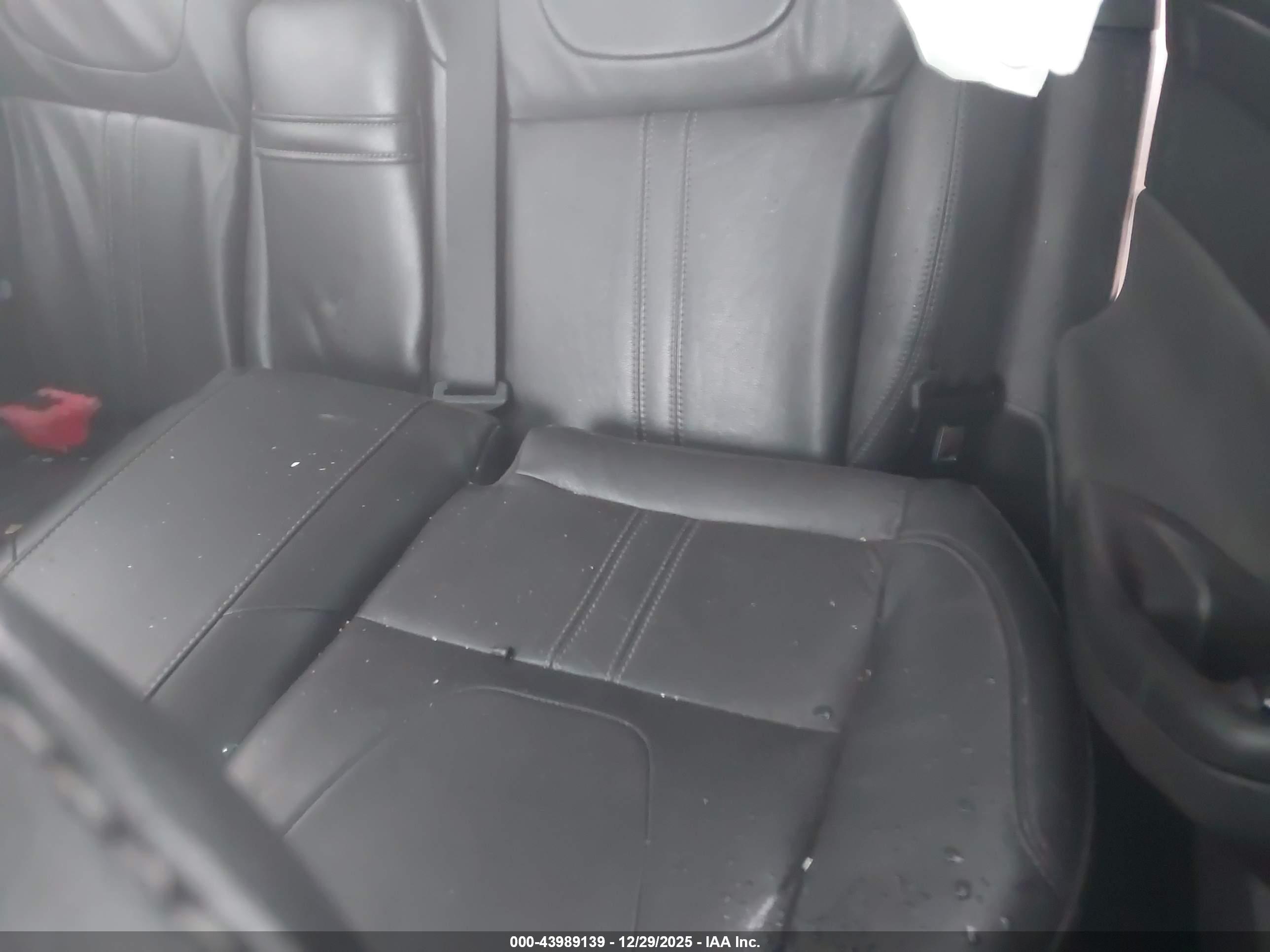 FORD FOCUS image 8