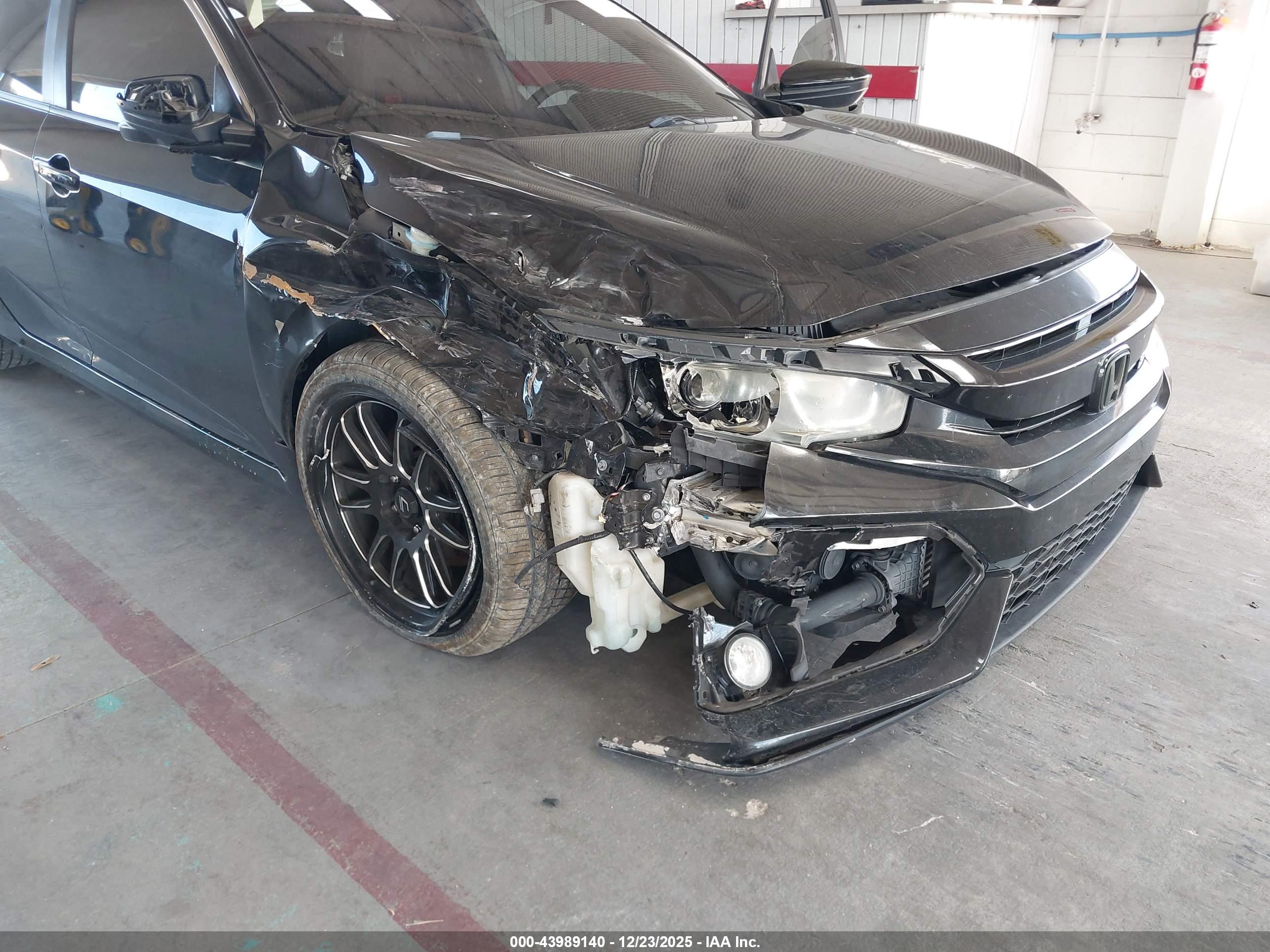 HONDA CIVIC image 6