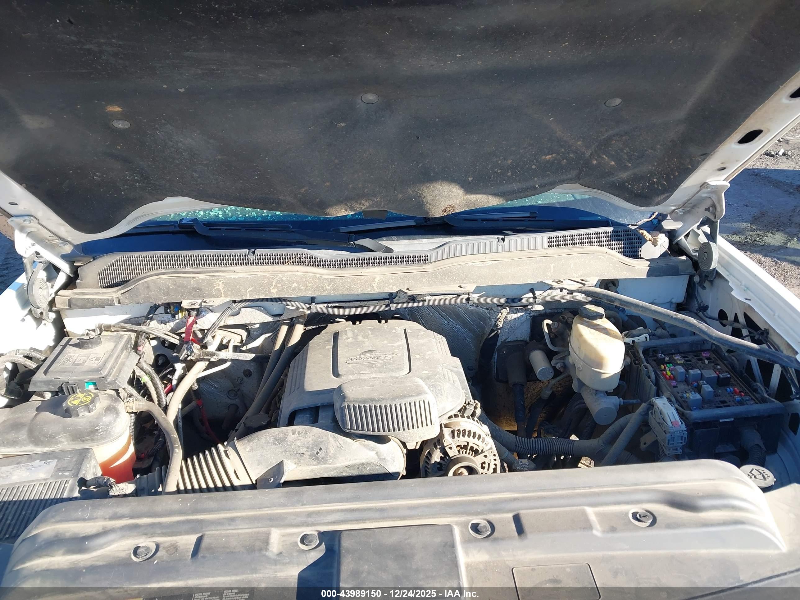 CHEVROLET SILVERADO image 10