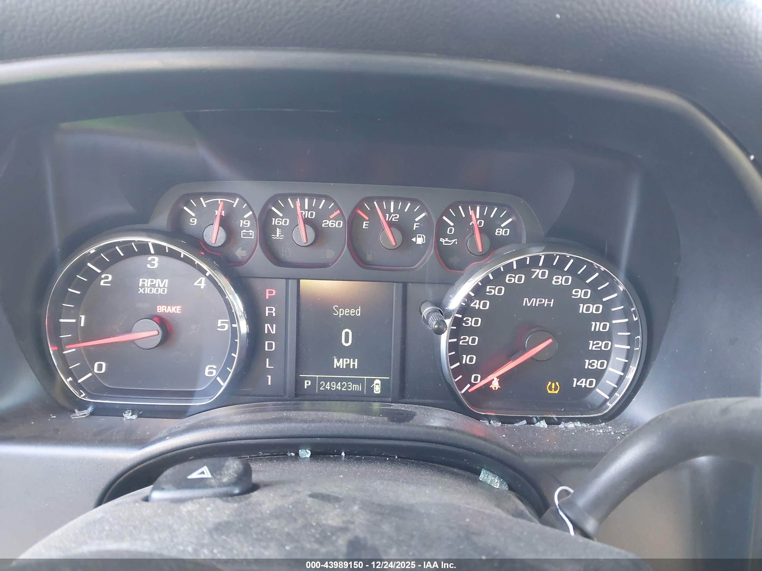CHEVROLET SILVERADO image 7