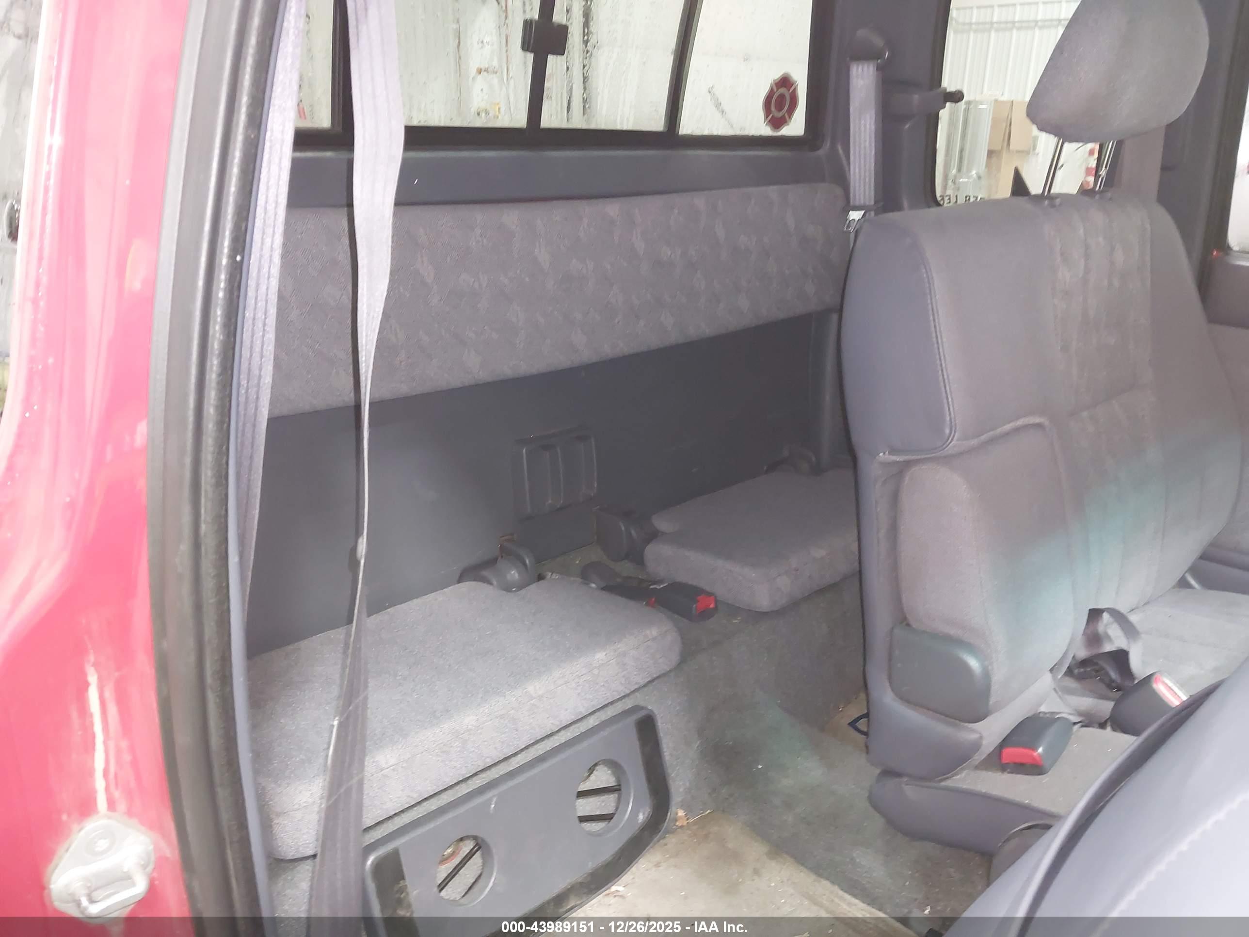 TOYOTA TACOMA image 8