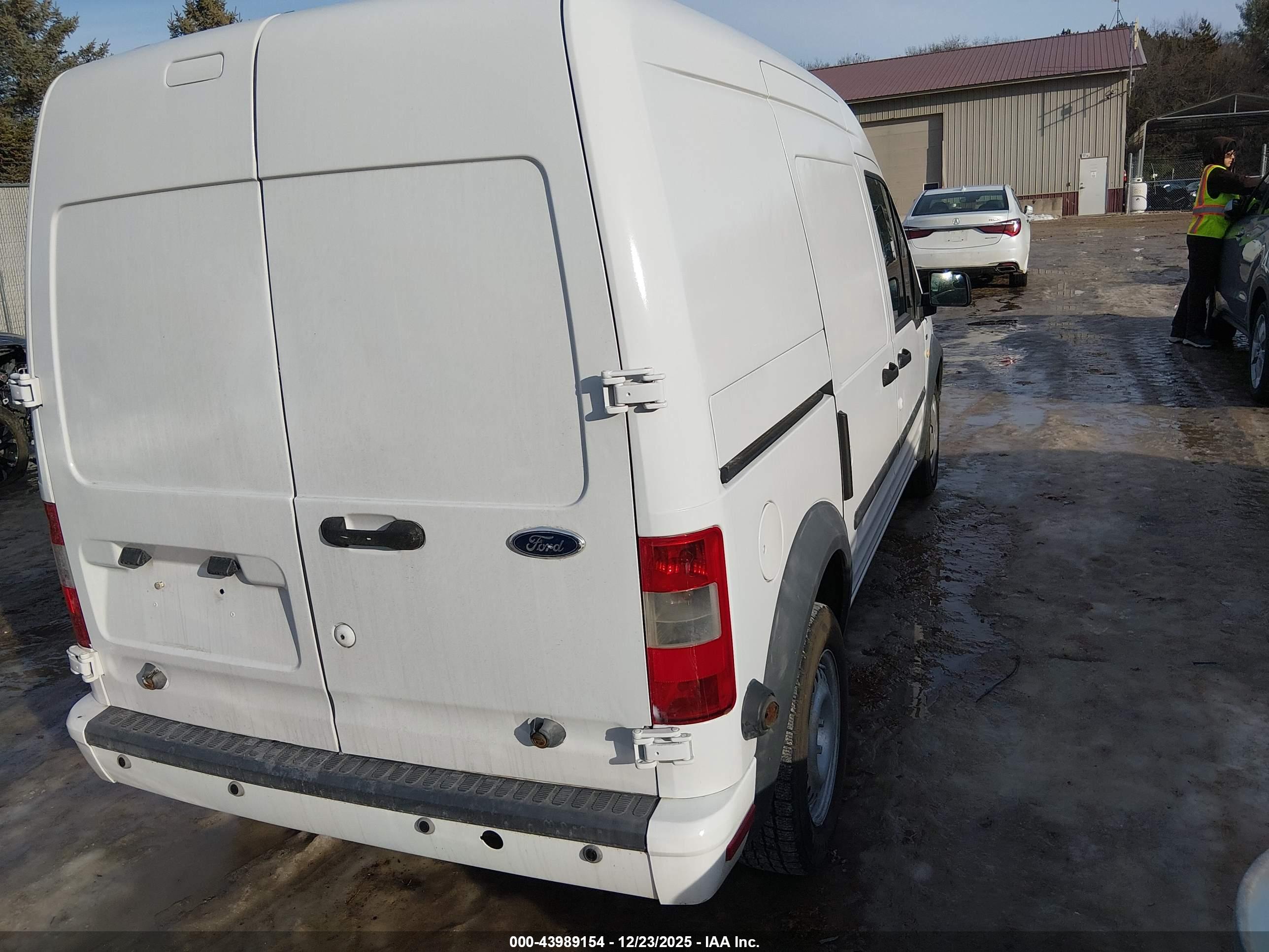 FORD TRANSIT image 4