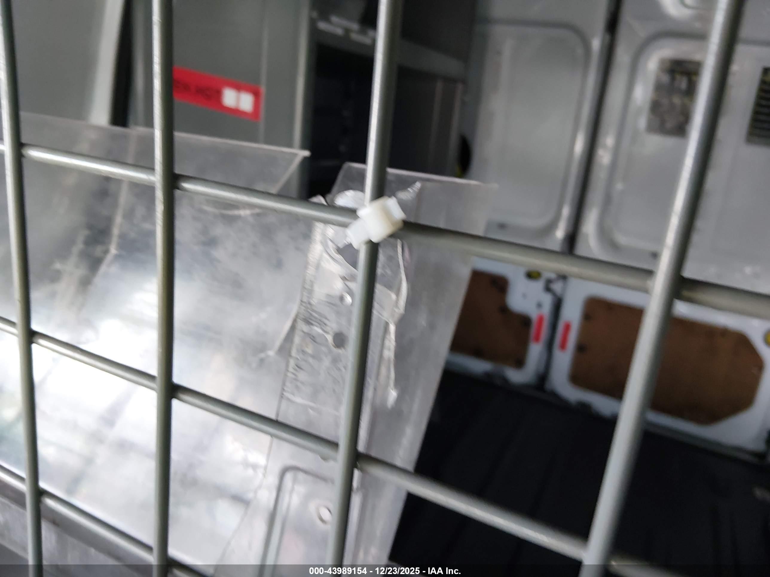 FORD TRANSIT image 8