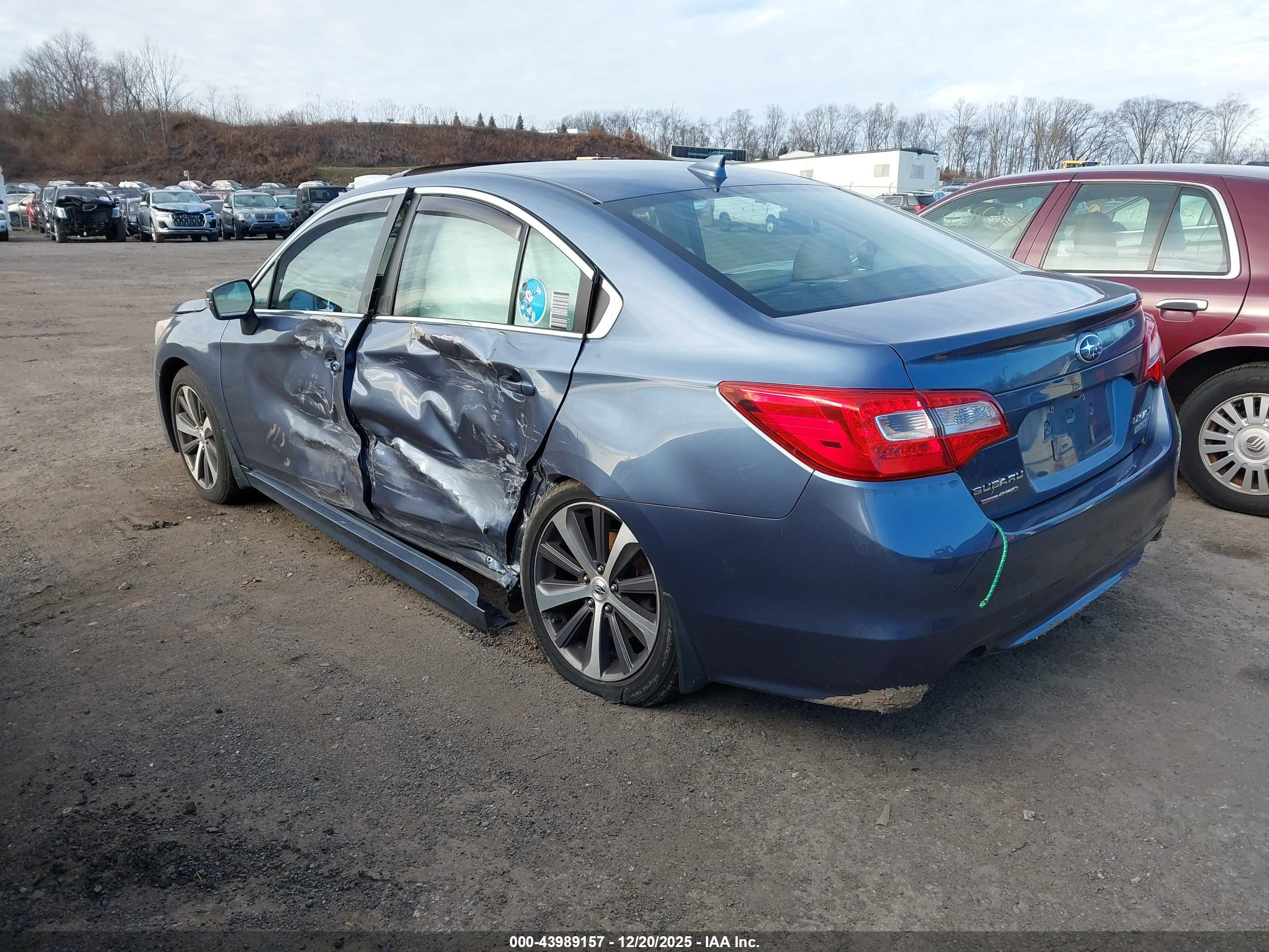 SUBARU LEGACY image 3