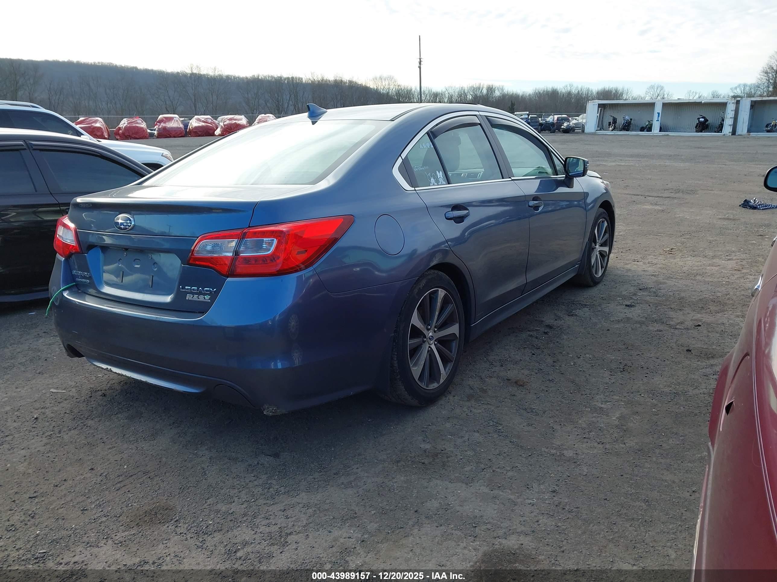SUBARU LEGACY image 4