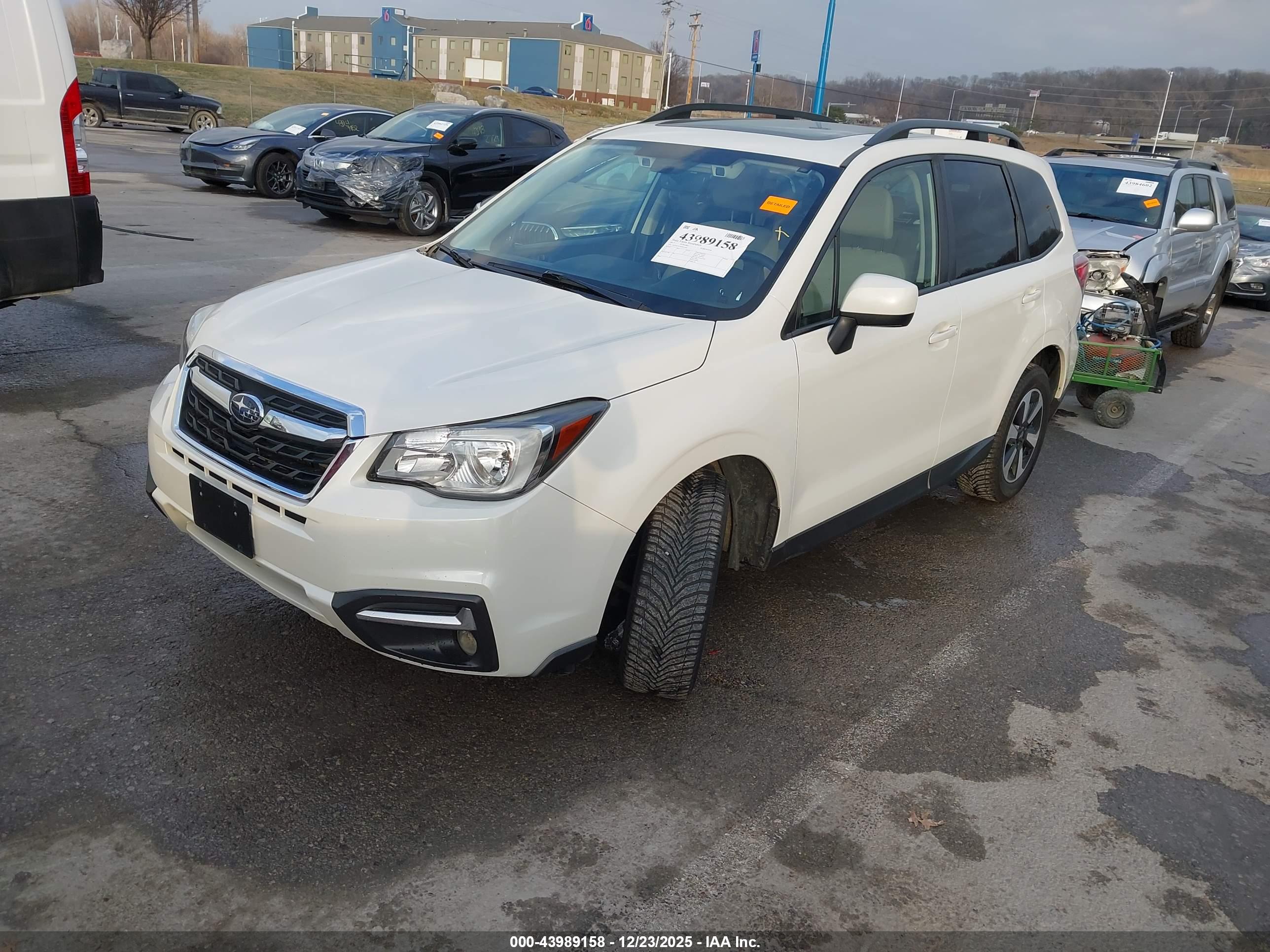 SUBARU FORESTER image 2