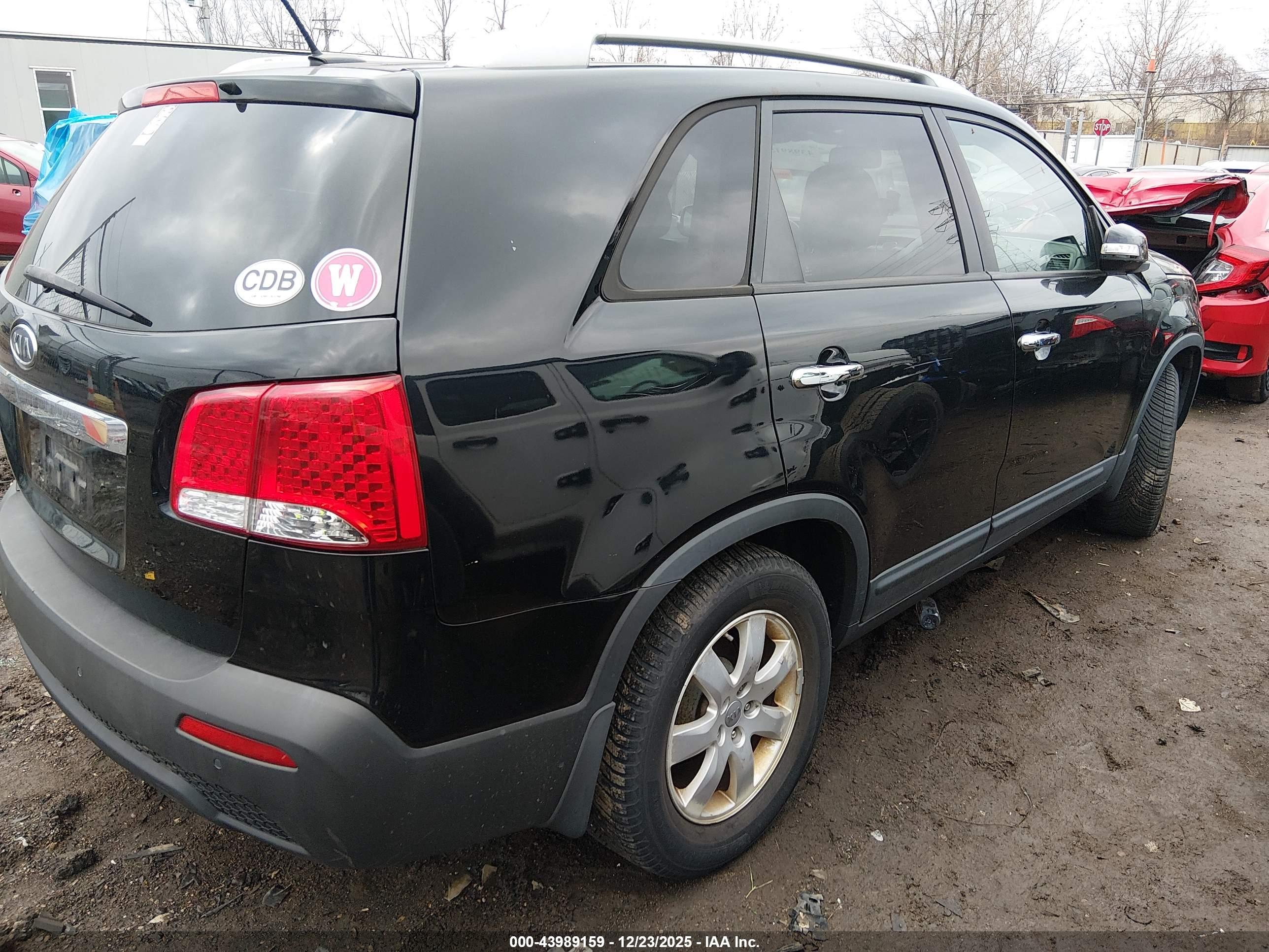 KIA SORENTO image 4